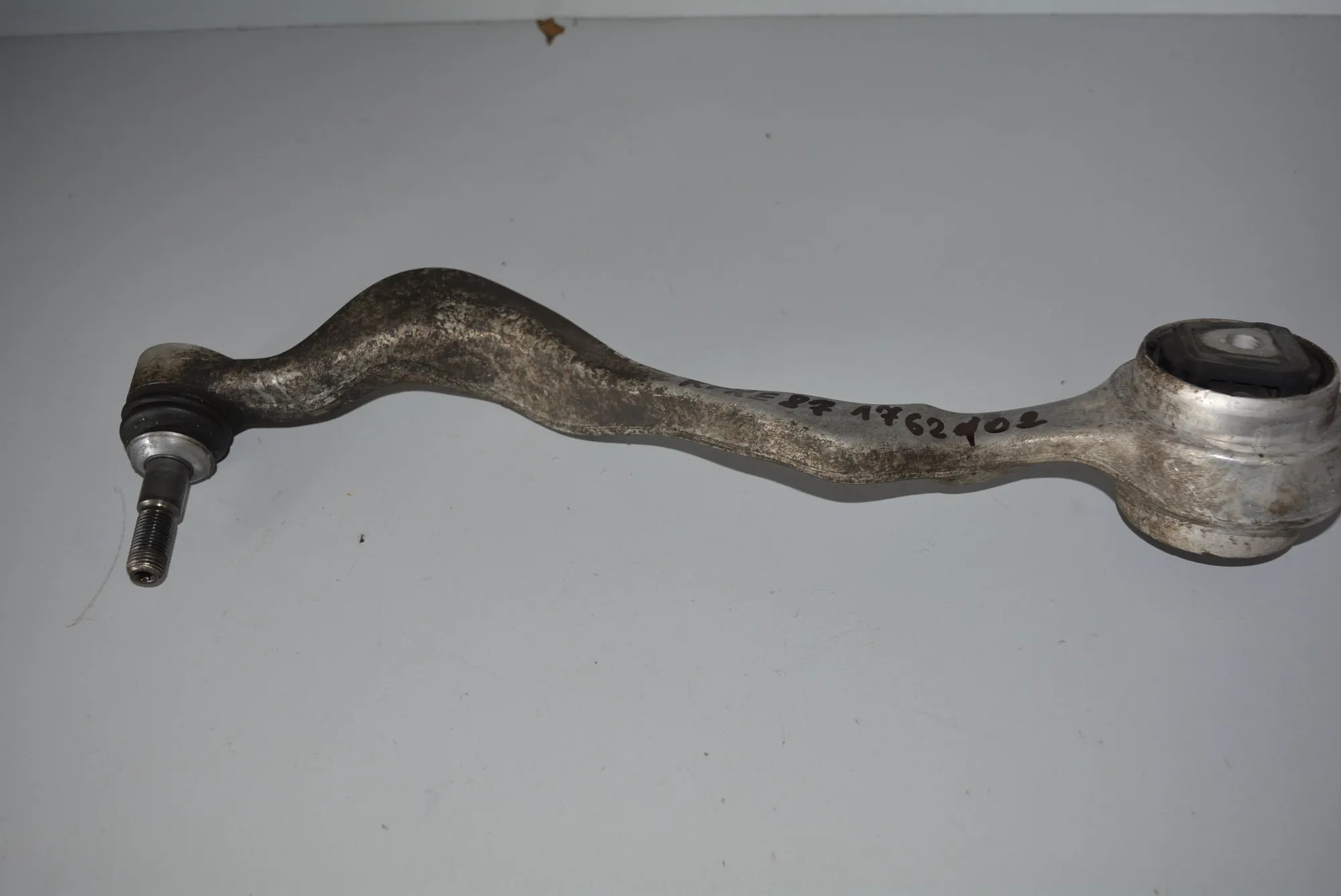 Front Left Curved Control Arm · BMW 1 (E87) 120 d 2007 – 2
