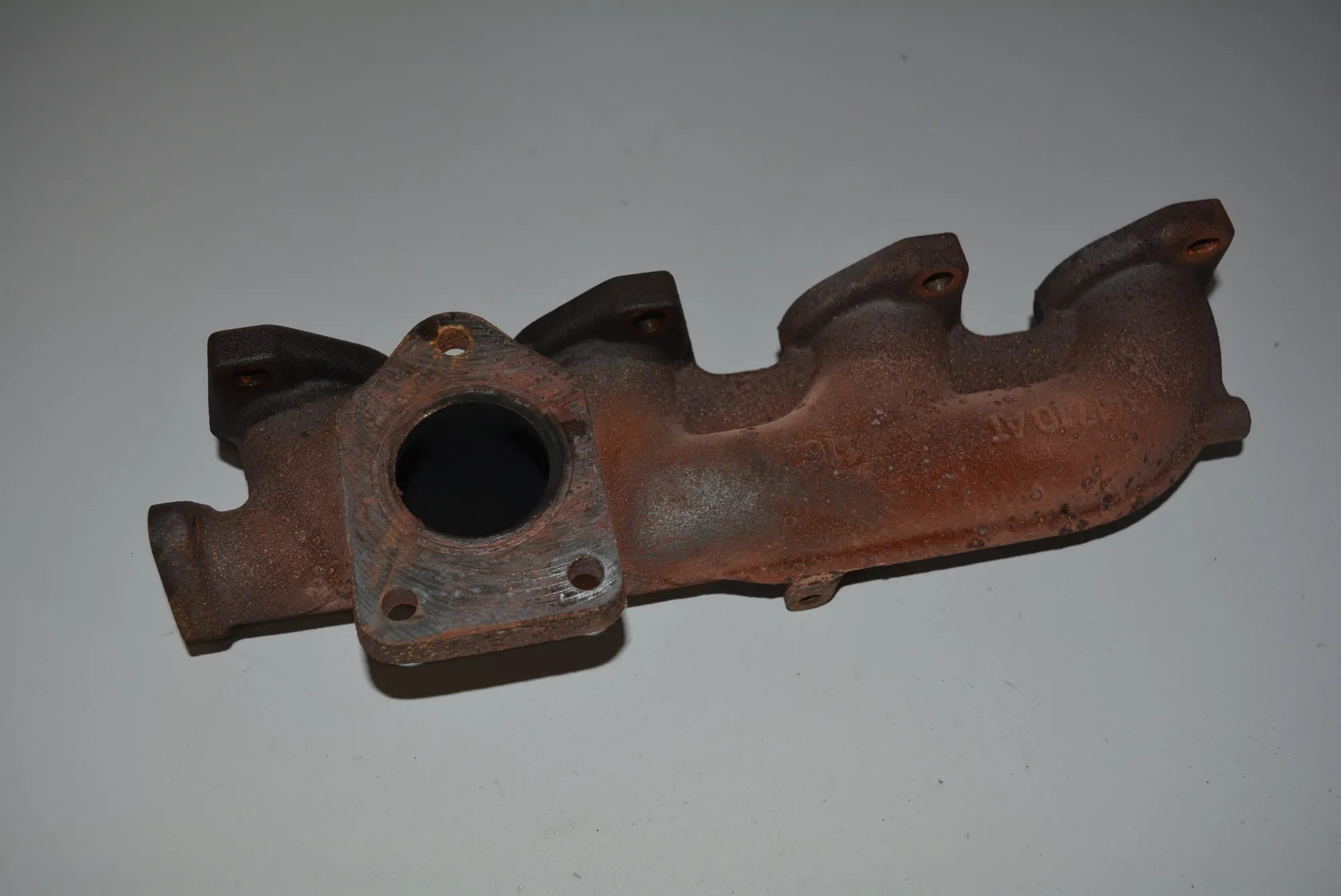 Exhaust Manifold – OEM 7797389 · BMW 1 (E87) 120 d 2007 – 2