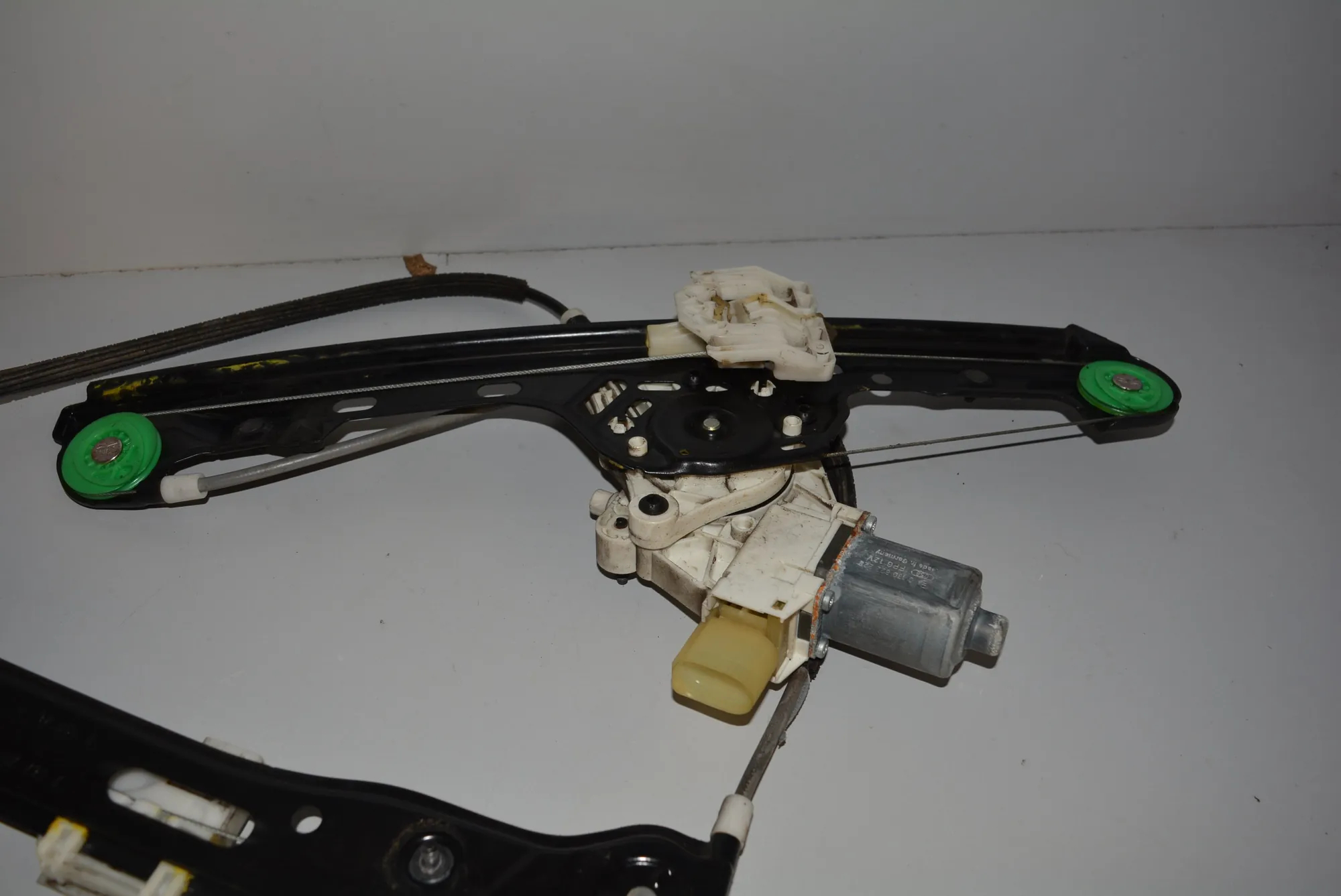 Front Left Door Window Regulator – OEM 7067795 · BMW 1 (E87) 120 d 2007 – 2