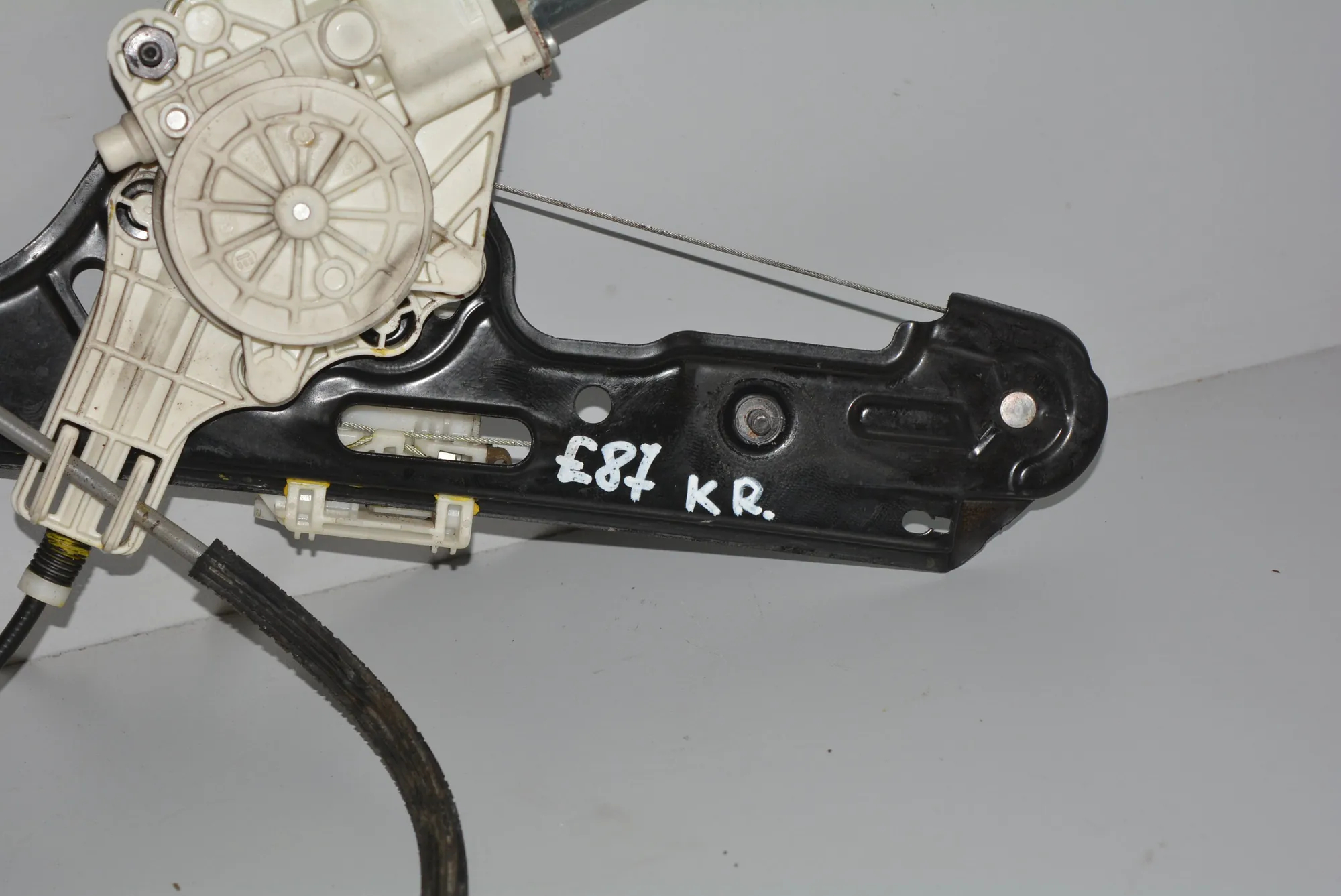 Front Left Door Window Regulator – OEM 7067795 · BMW 1 (E87) 120 d 2007 – 3