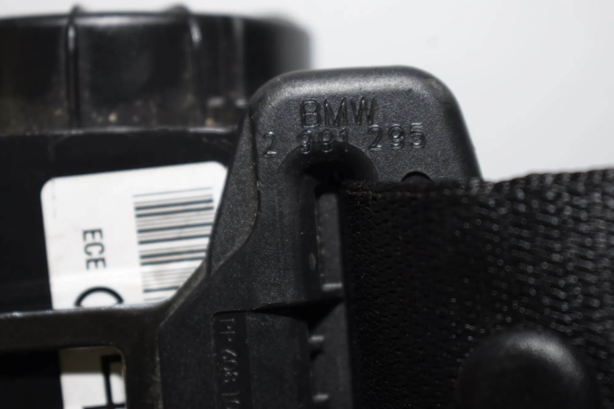Rear Left Seatbelt – OEM 2991295 · BMW X1 (E84) BMW X1 (E84) 2011 – 11