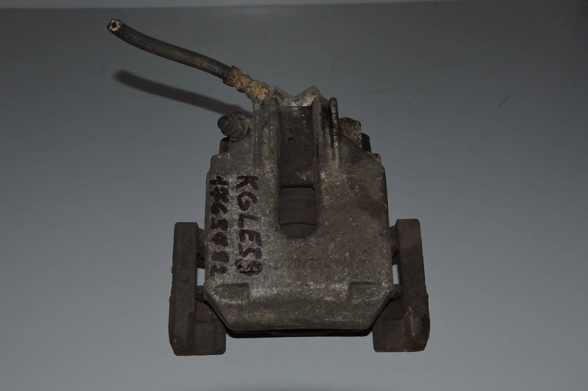 Rear Left Brake Caliper · BMW 5 Touring (E39) 530 d 2000 – 2
