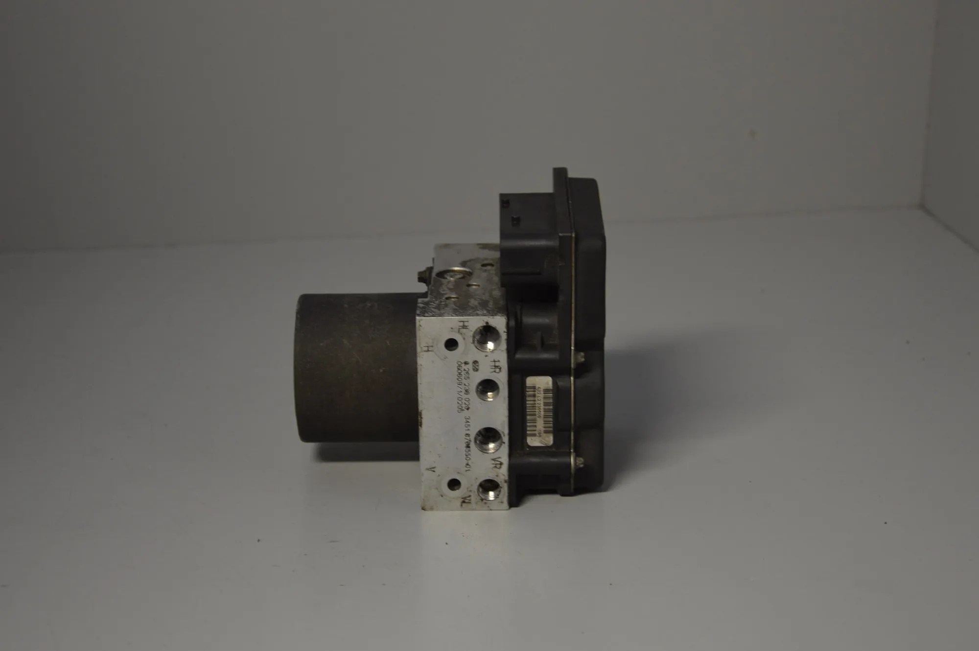 ABS Pump – OEM 6775730BOSCH0265950666 · BMW 5 (E60) 525 d 2006