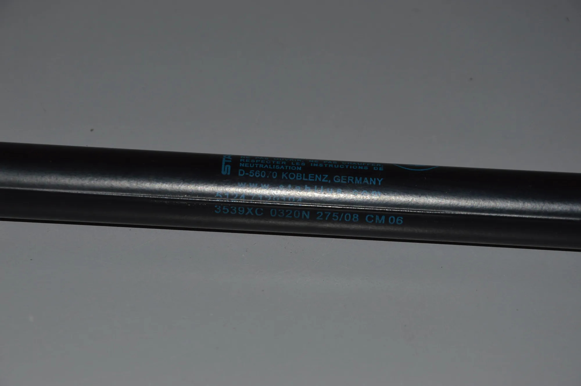 Right Side Tailgate Gas Strut – OEM 51247129194 · BMW 3 Coupe (E92) BMW 3 Coupe (E92) 2009 – 2