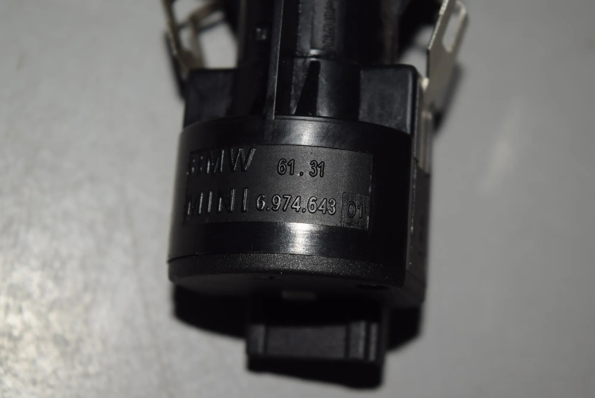 Other Control Units – OEM 6974643 · BMW 1 (E87) BMW 1 (E87) 120 d 2007 – 4