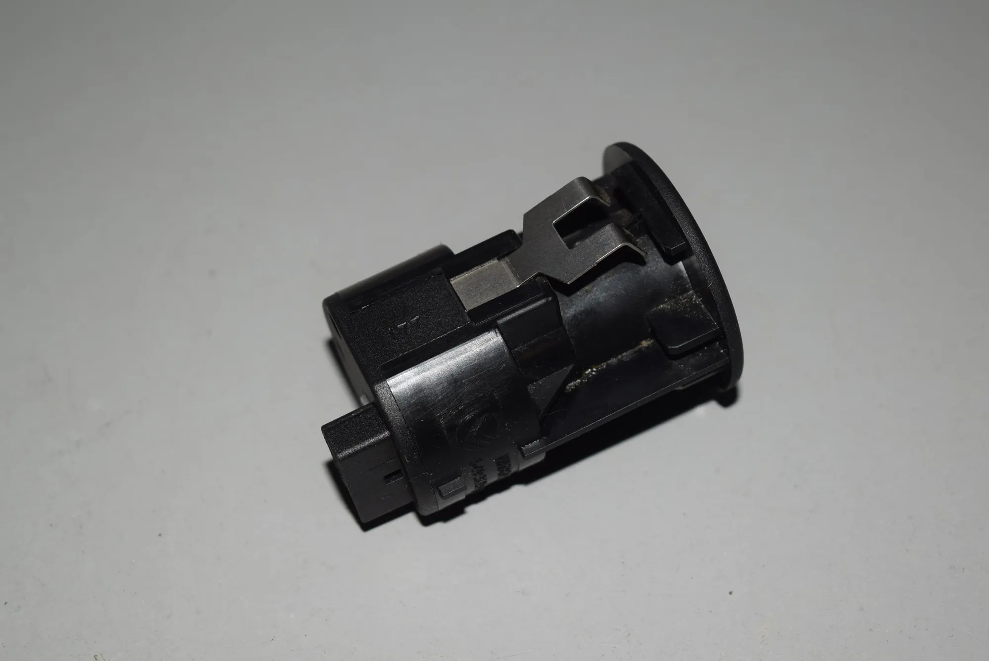 Other Control Units – OEM 6974643 · BMW 1 (E87) BMW 1 (E87) 120 d 2007 – 3