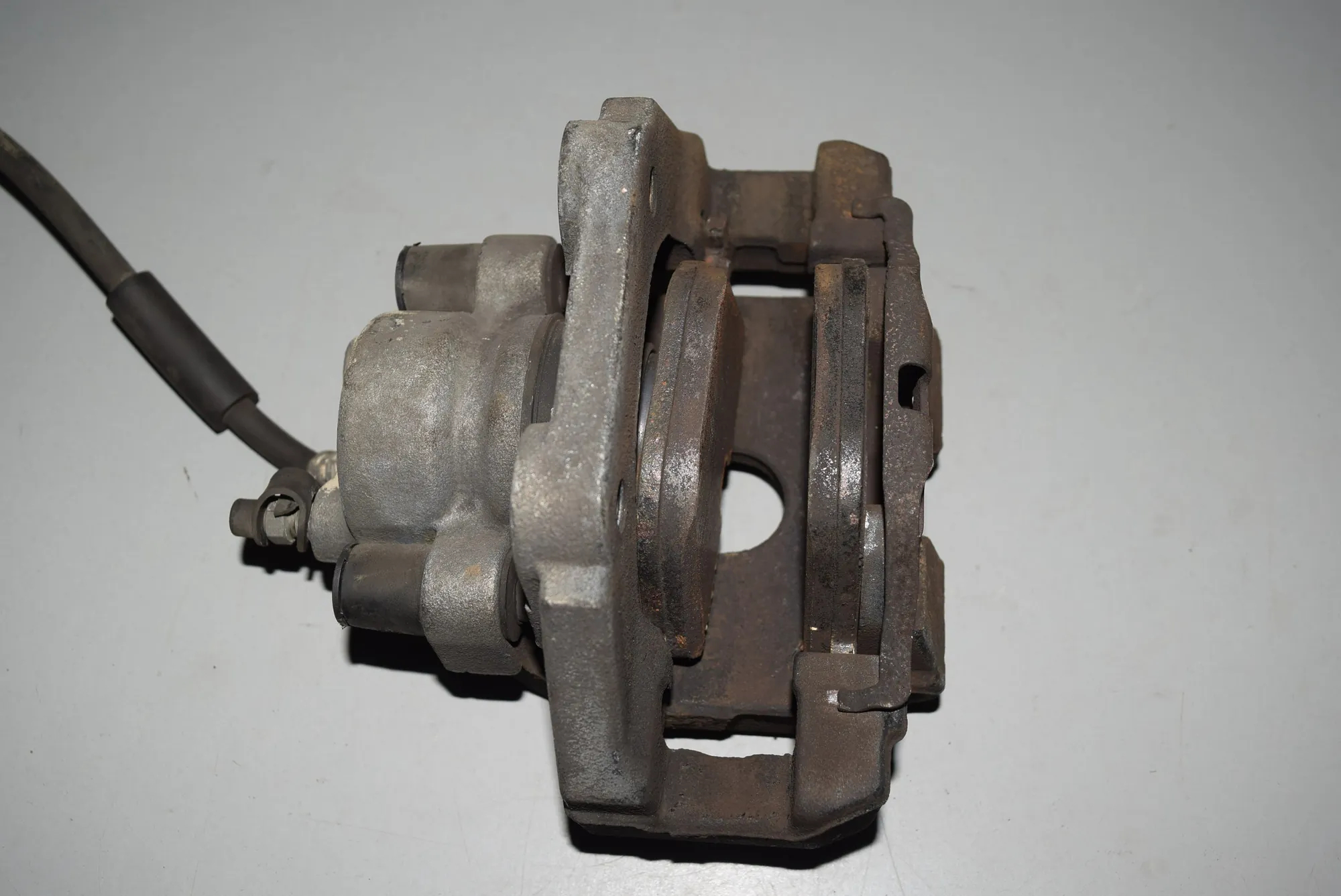 Rear Right Brake Caliper – OEM NA · BMW 7 (F01, F02) BMW 7 (F01, F02) 730 d 2010 – 2
