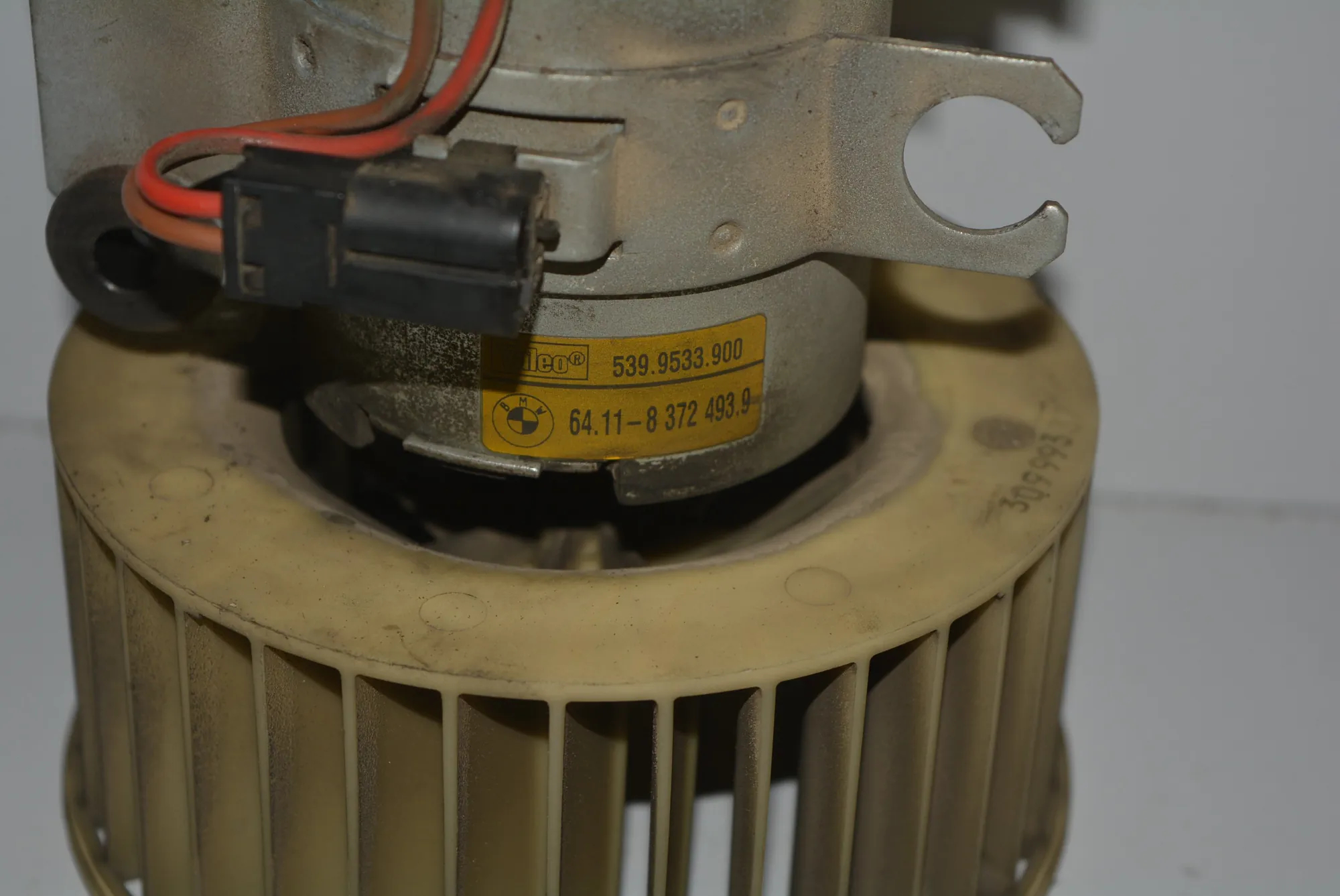 Heater Blower Fan – OEM 8372493 · BMW 5 Touring (E39) 530 d 1999 – 2