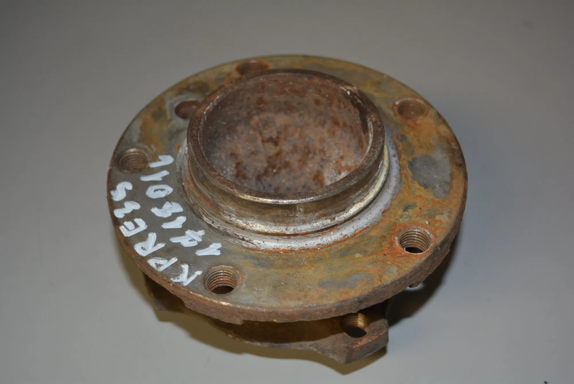Front Right Wheel Bearing · BMW 5 Touring (E39) 530 d 1999