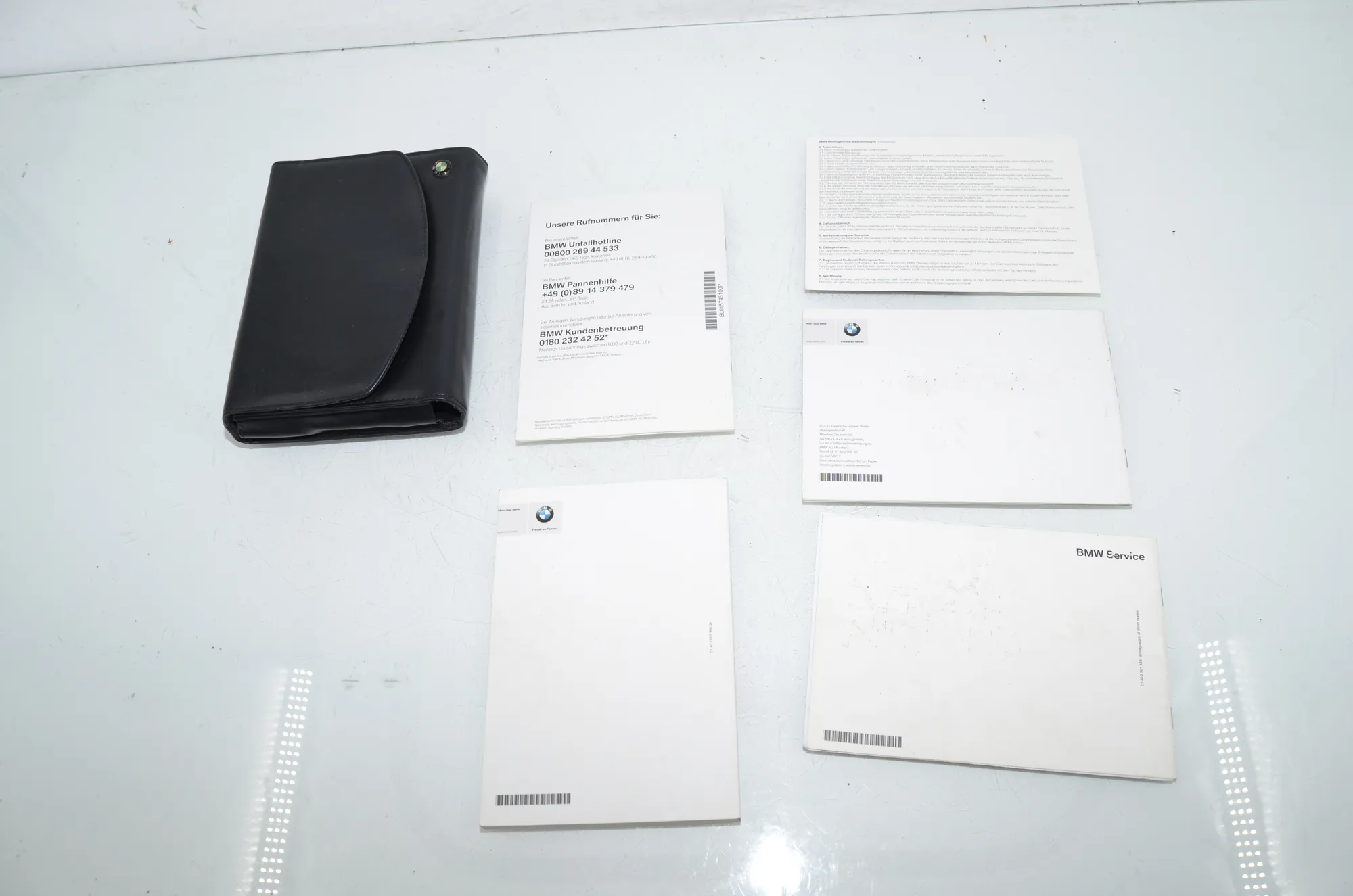 Manual Service Book – OEM 2607906 · BMW 5 Touring (F11) 530 d xDrive 2012 – 4