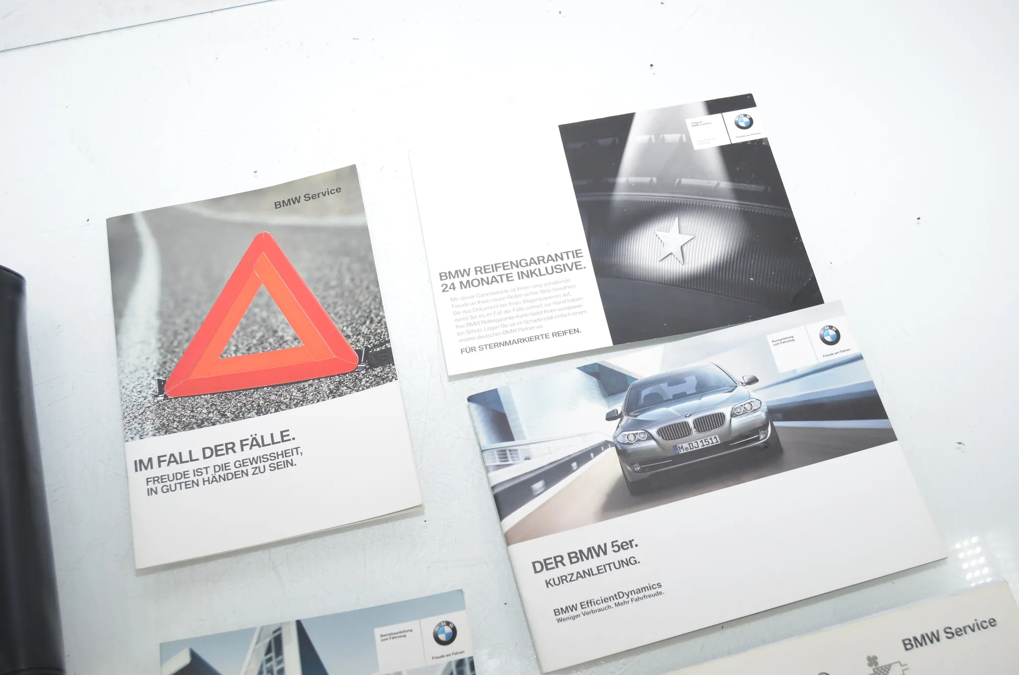 Manual Service Book – OEM 2607906 · BMW 5 Touring (F11) 530 d xDrive 2012 – 2