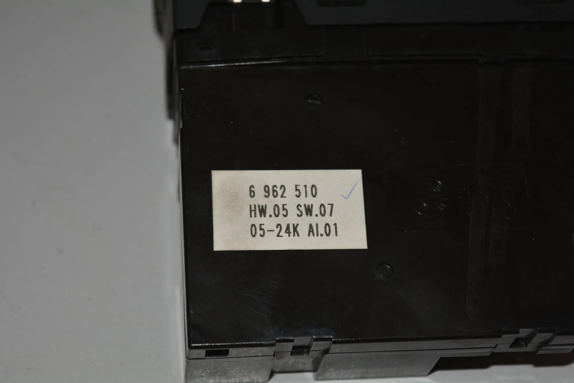 Front Left Door Window Switch – OEM 6962510 · BMW X5 (E53) 3.0 d 2005 – 2