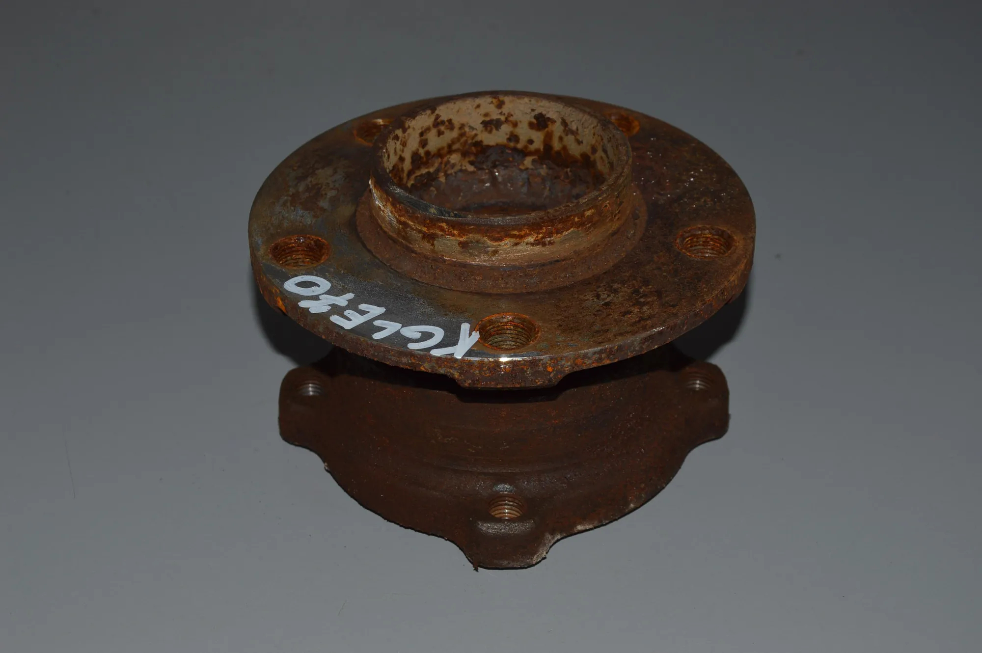 Rear Left Wheel Bearing · BMW X5 (E70) BMW X5 (E70) 2010
