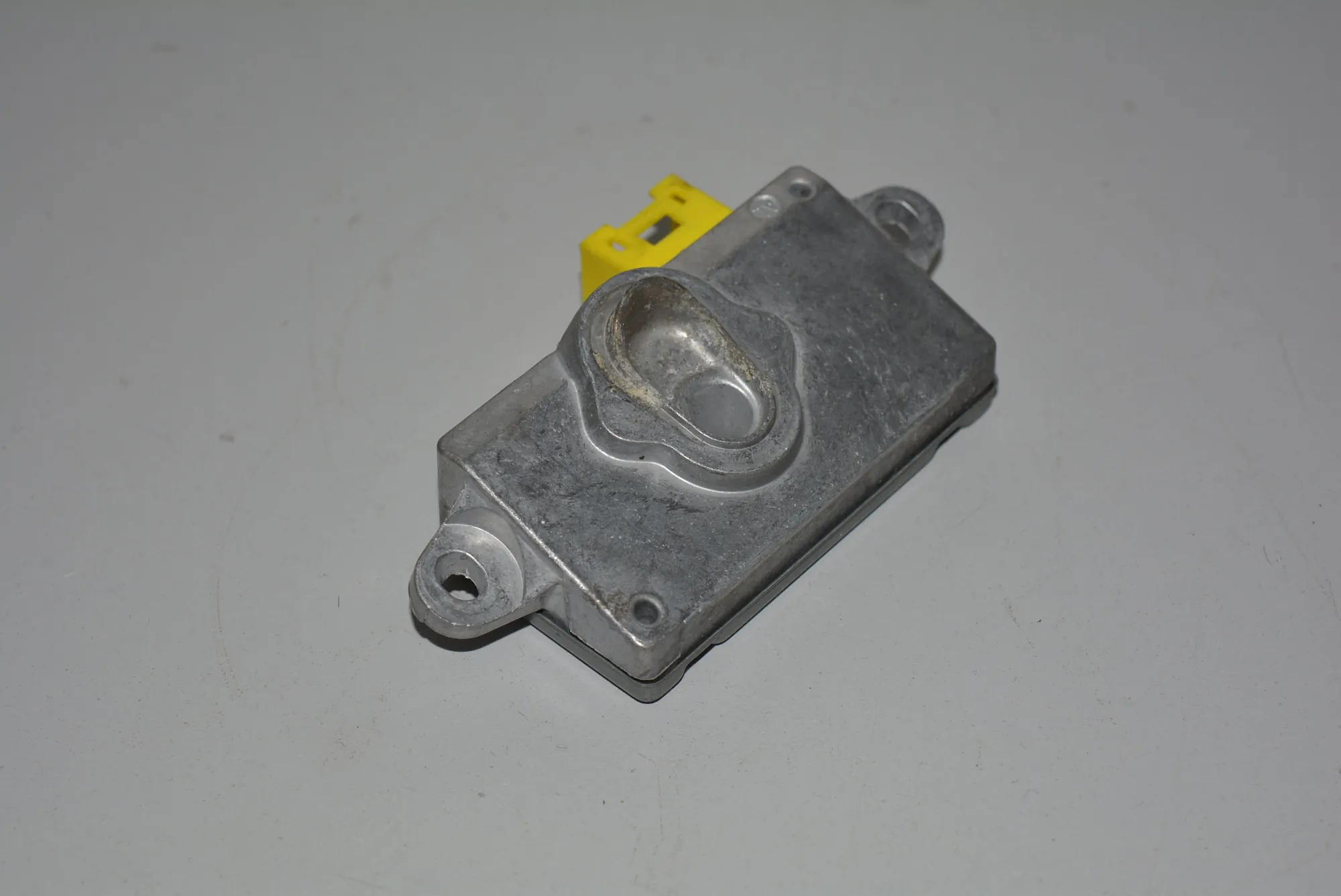 SRS Control Unit – OEM 6970908 · BMW 7 (E65, E66, E67) BMW 7 (E65, E66, E67) 730 Ld 2005