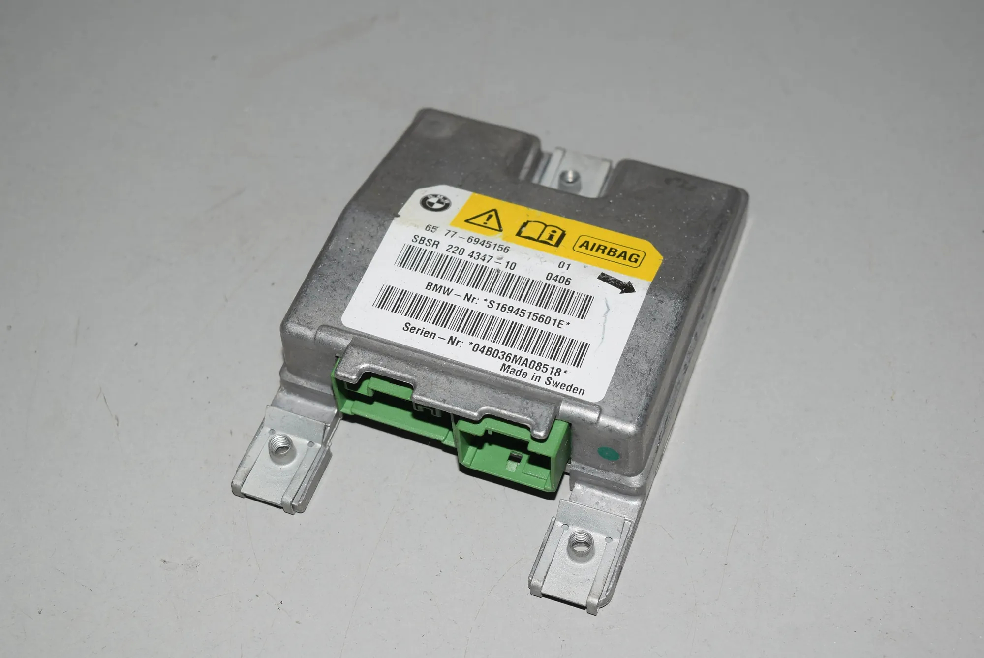 SRS Control Unit – OEM 6945156 · BMW 5 (E60) BMW 5 (E60) 2004