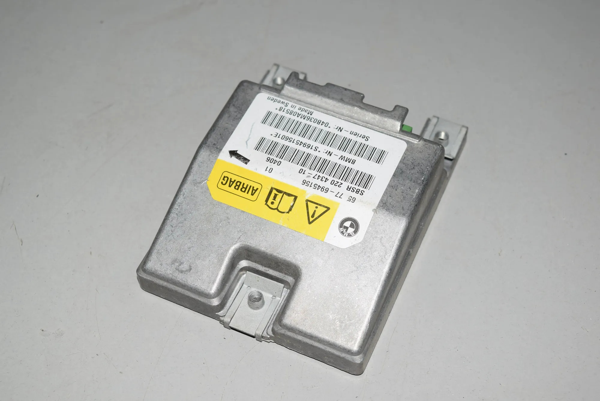 SRS Control Unit – OEM 6945156 · BMW 5 (E60) BMW 5 (E60) 2004 – 2