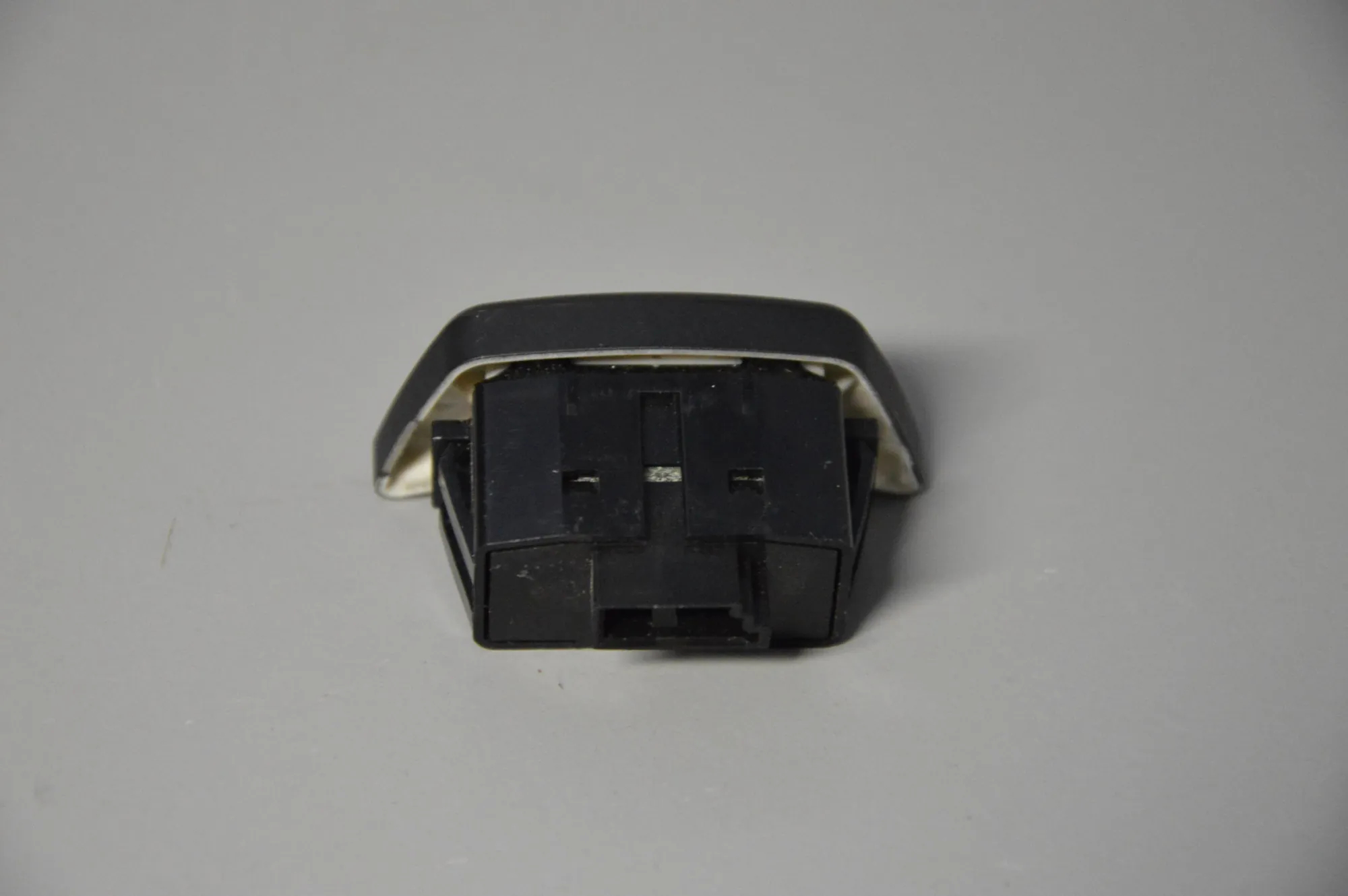 Switches – OEM 65826981148 · BMW 5 (E60) BMW 5 (E60) 2007 – 2