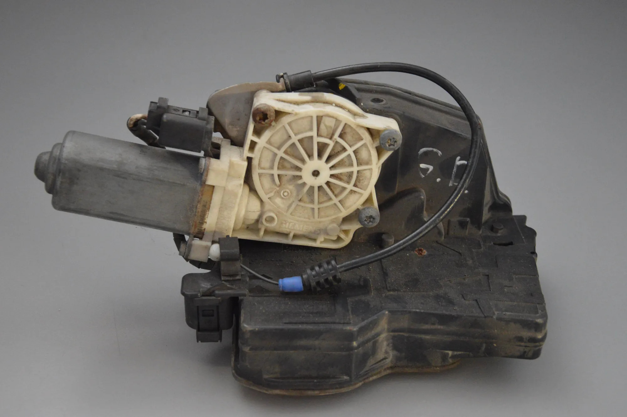 Rear Right Door Lock · BMW 7 (E65, E66, E67) BMW 7 (E65, E66, E67) 2003 – 2