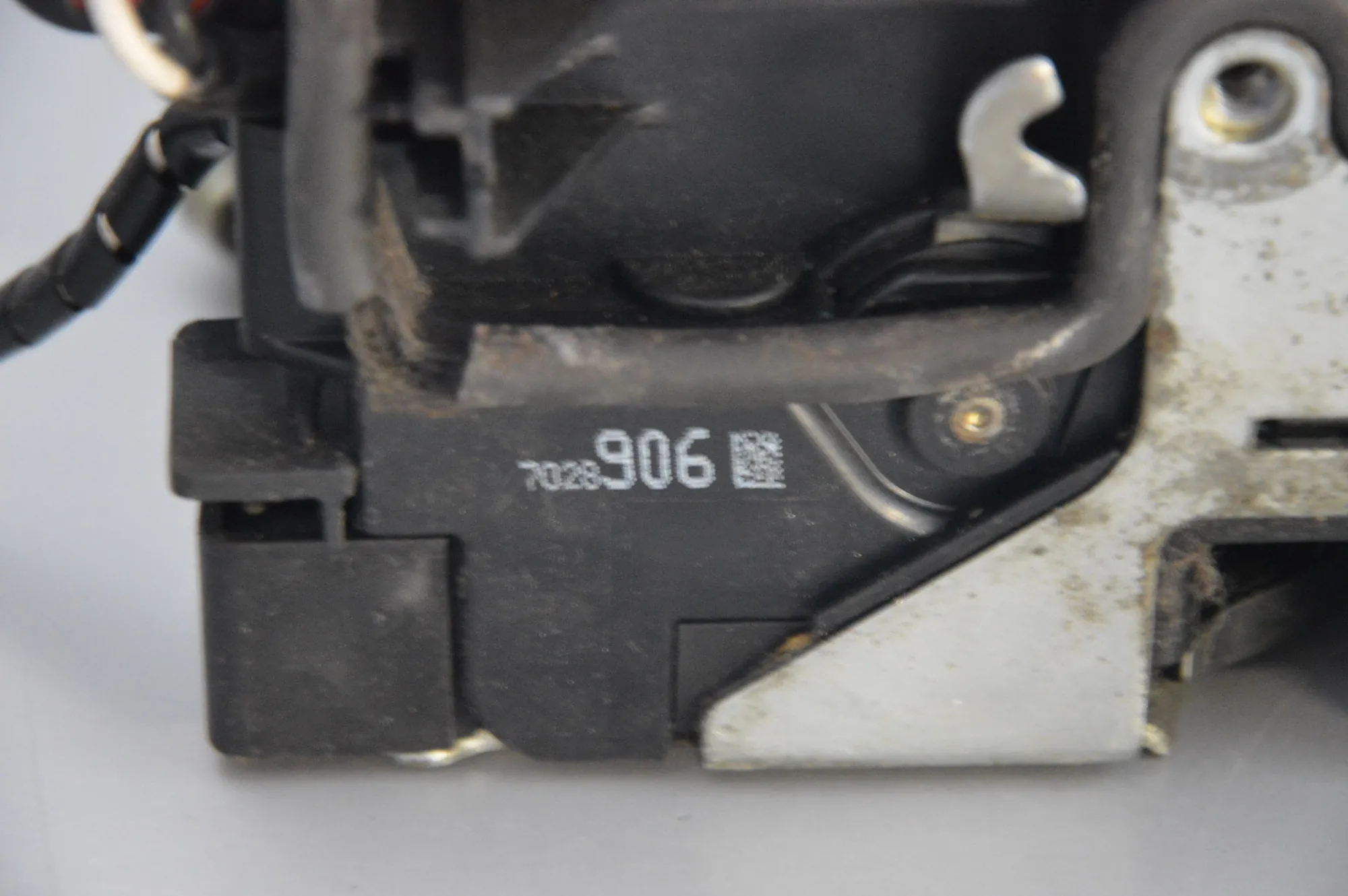 Front Right Door Lock – OEM 512172021247028906 · BMW 7 (E65, E66, E67) BMW 7 (E65, E66, E67) 2003 – 2