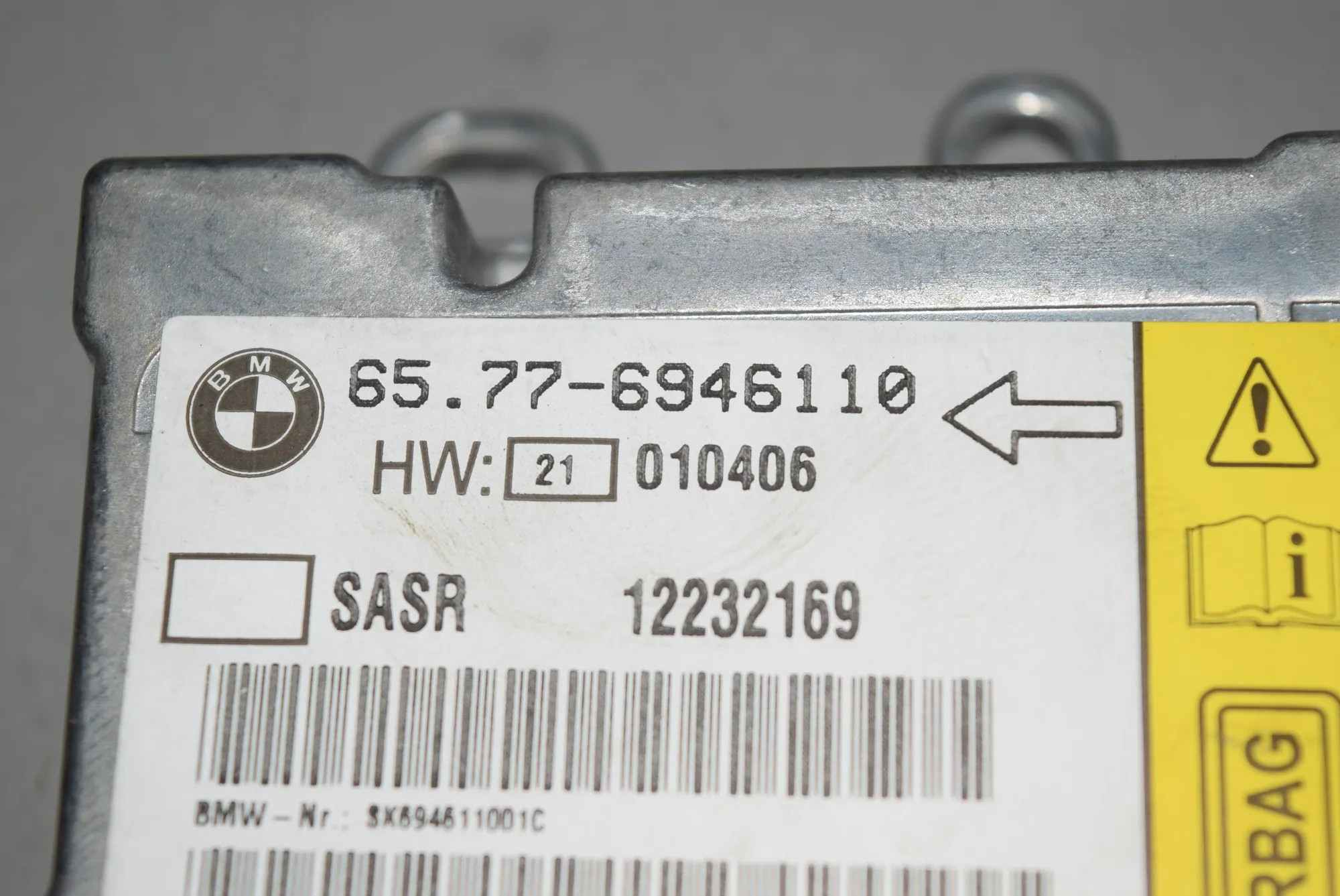 SRS Control Unit – OEM 6946110 · BMW 7 (E65, E66, E67) BMW 7 (E65, E66, E67) 730 d 2004 – 4