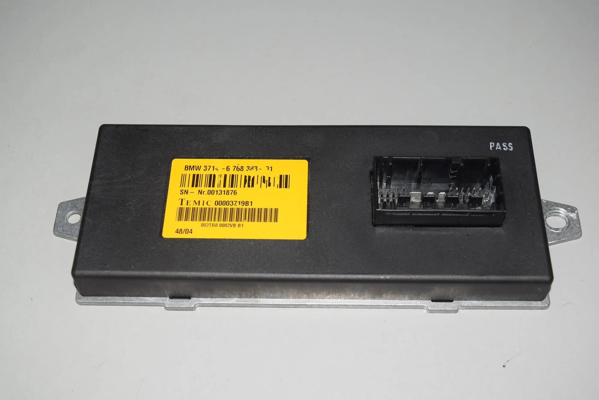 Other Control Units – OEM 6768383 · BMW 7 (E65, E66, E67) BMW 7 (E65, E66, E67) 730 d 2004