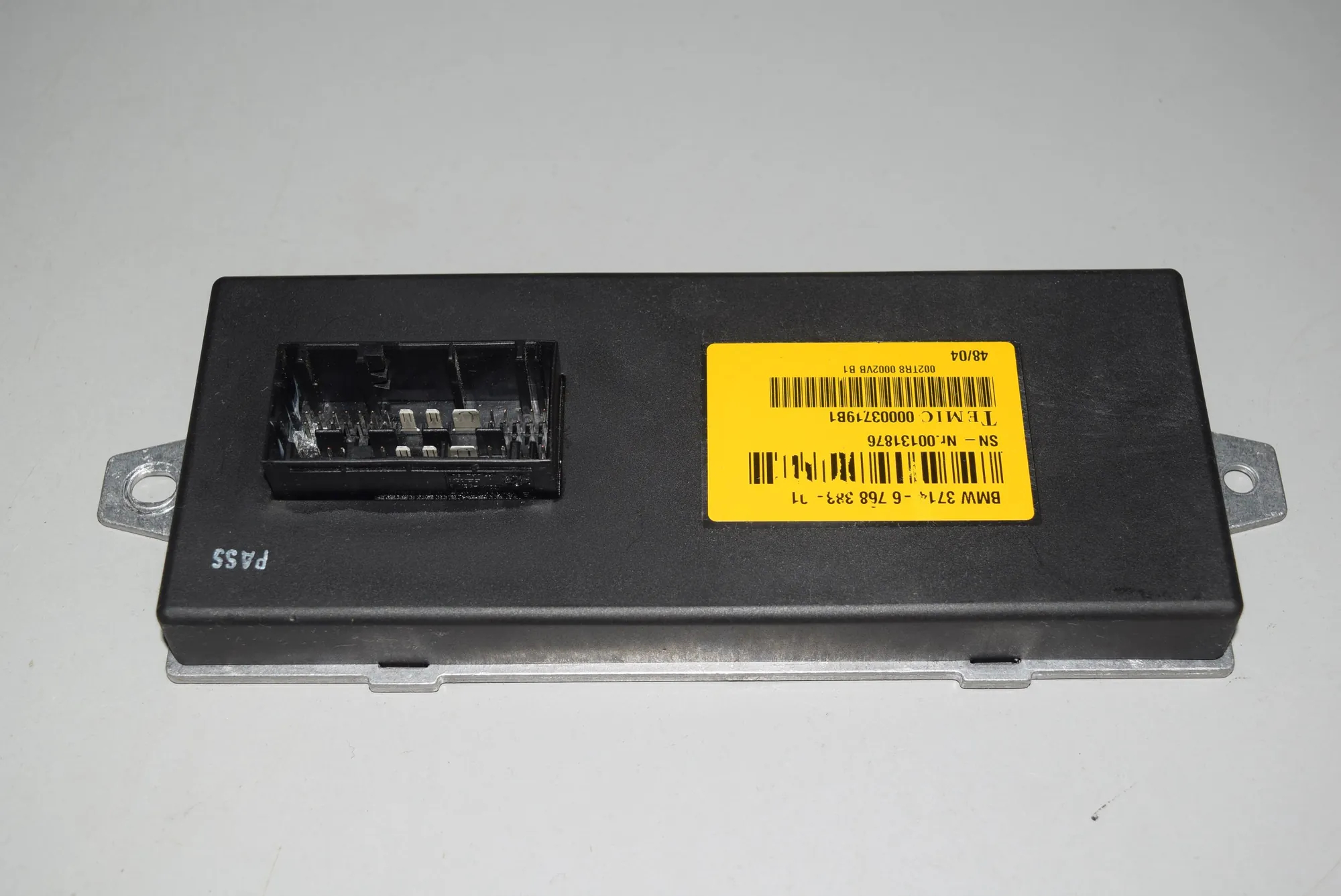 Other Control Units – OEM 6768383 · BMW 7 (E65, E66, E67) BMW 7 (E65, E66, E67) 730 d 2004 – 2
