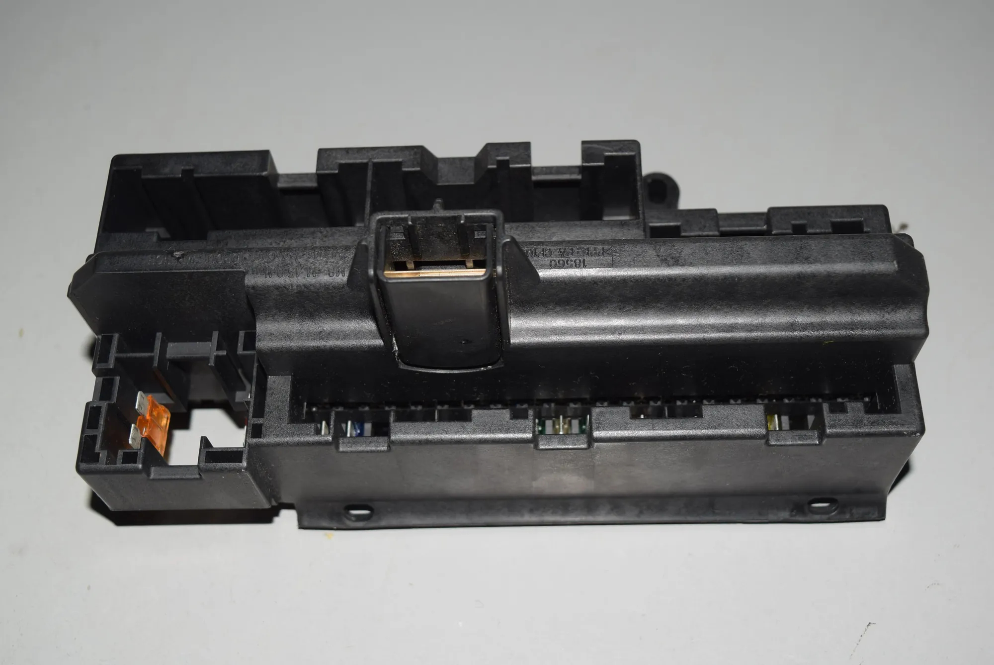 Fuse Box – OEM 18560 · BMW 7 (E65, E66, E67) BMW 7 (E65, E66, E67) 730 d 2004 – 2