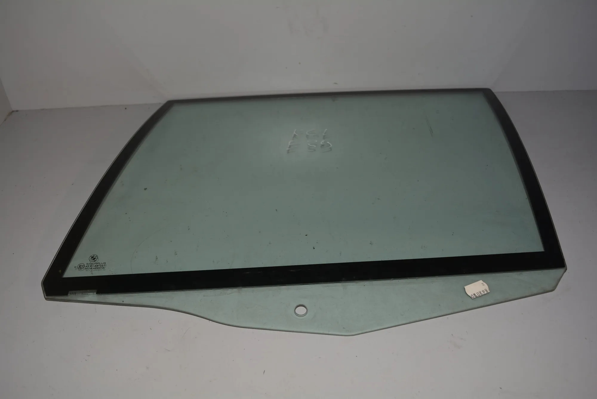 Rear Left Door Window · BMW 5 Touring (E39) BMW 5 Touring (E39) 2001