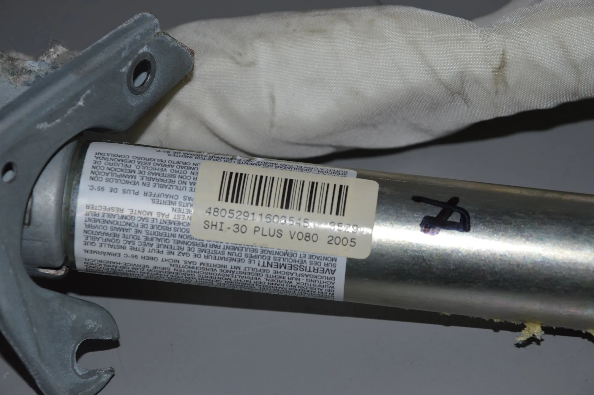 Right Side Roof Safety Curtain SRS – OEM 7011018 · BMW 7 (E65, E66, E67) BMW 7 (E65, E66, E67) 730 Ld 2005 – 2