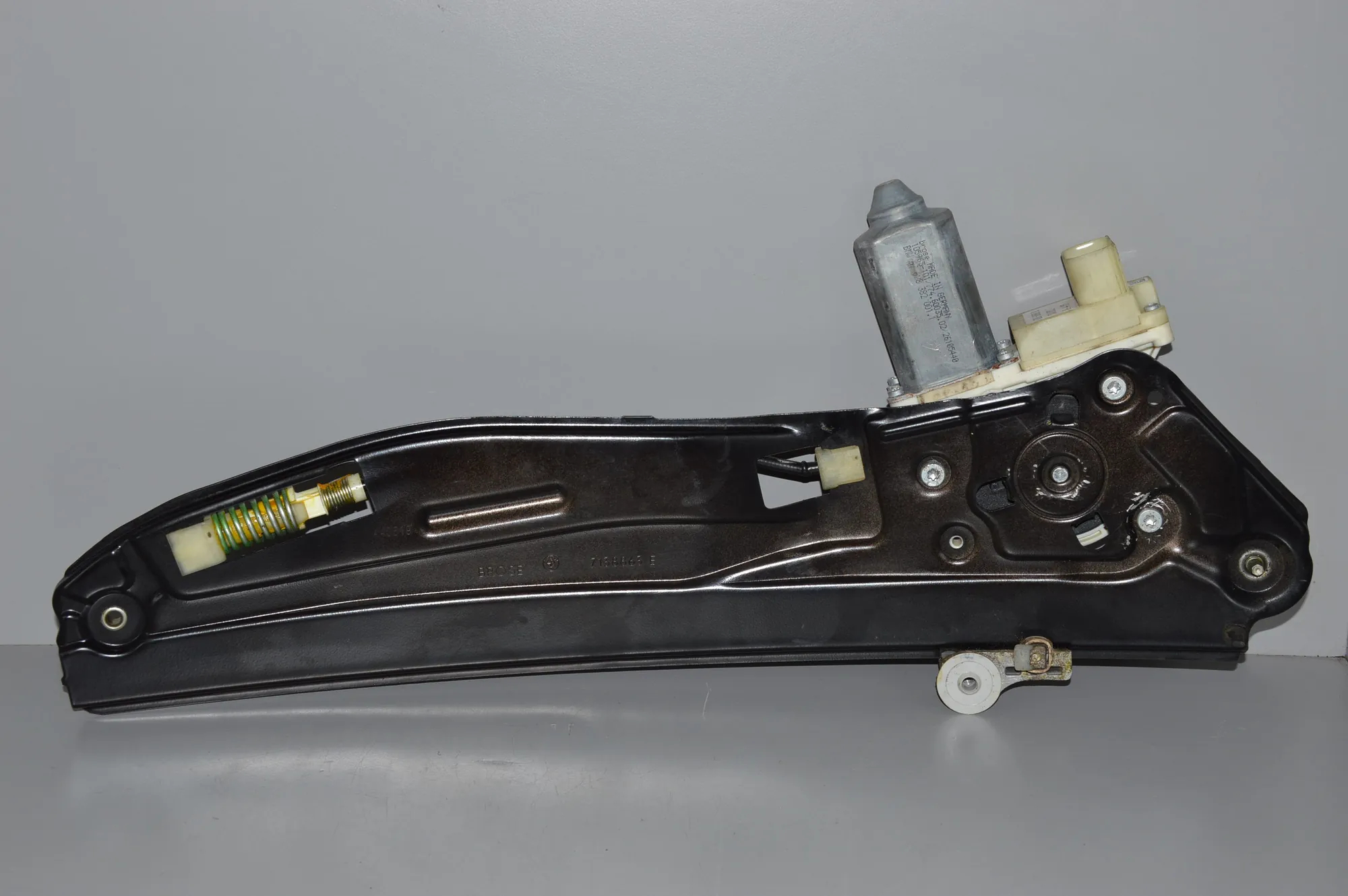 Rear Left Door Window Regulator – OEM 7138863 · BMW 7 (E65, E66, E67) BMW 7 (E65, E66, E67) 730 Ld 2005 – 5