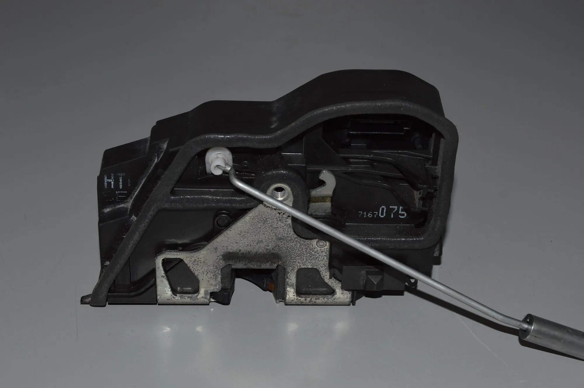 Rear Left Door Lock – OEM 7167075 · BMW 7 (E65, E66, E67) BMW 7 (E65, E66, E67) 730 Ld 2005 – 2