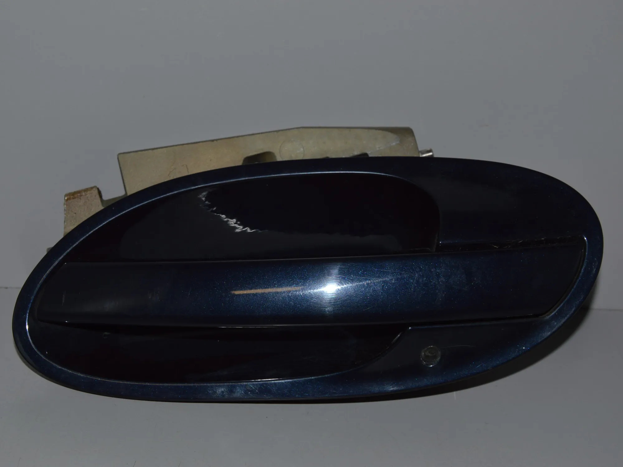 Front Left Door Exterior Handle – OEM 7161125 · BMW 7 (E65, E66, E67) BMW 7 (E65, E66, E67) 730 Ld 2005