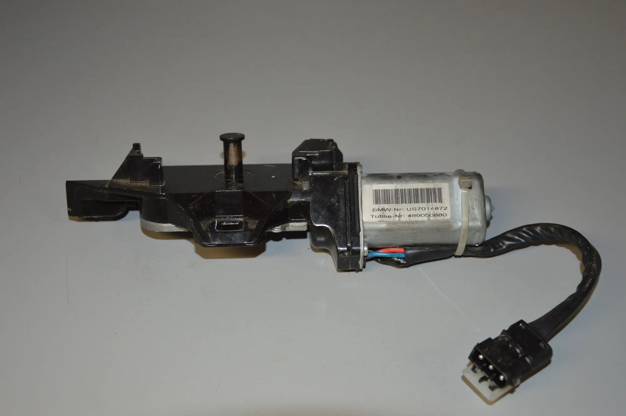 Tailgate Boot Lock – OEM 67107014872 · BMW 7 (E65, E66, E67) BMW 7 (E65, E66, E67) 730 Ld 2005