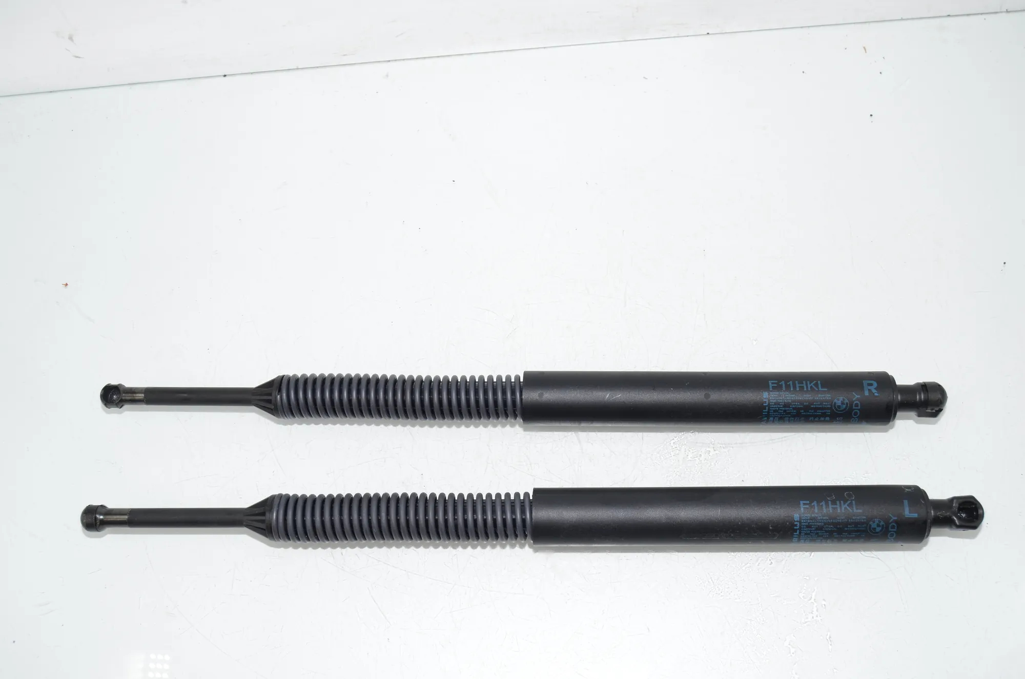 Right Side Tailgate Gas Strut – OEM 7266350 · BMW 5 Touring (F11) 530 d xDrive 2012 – 2