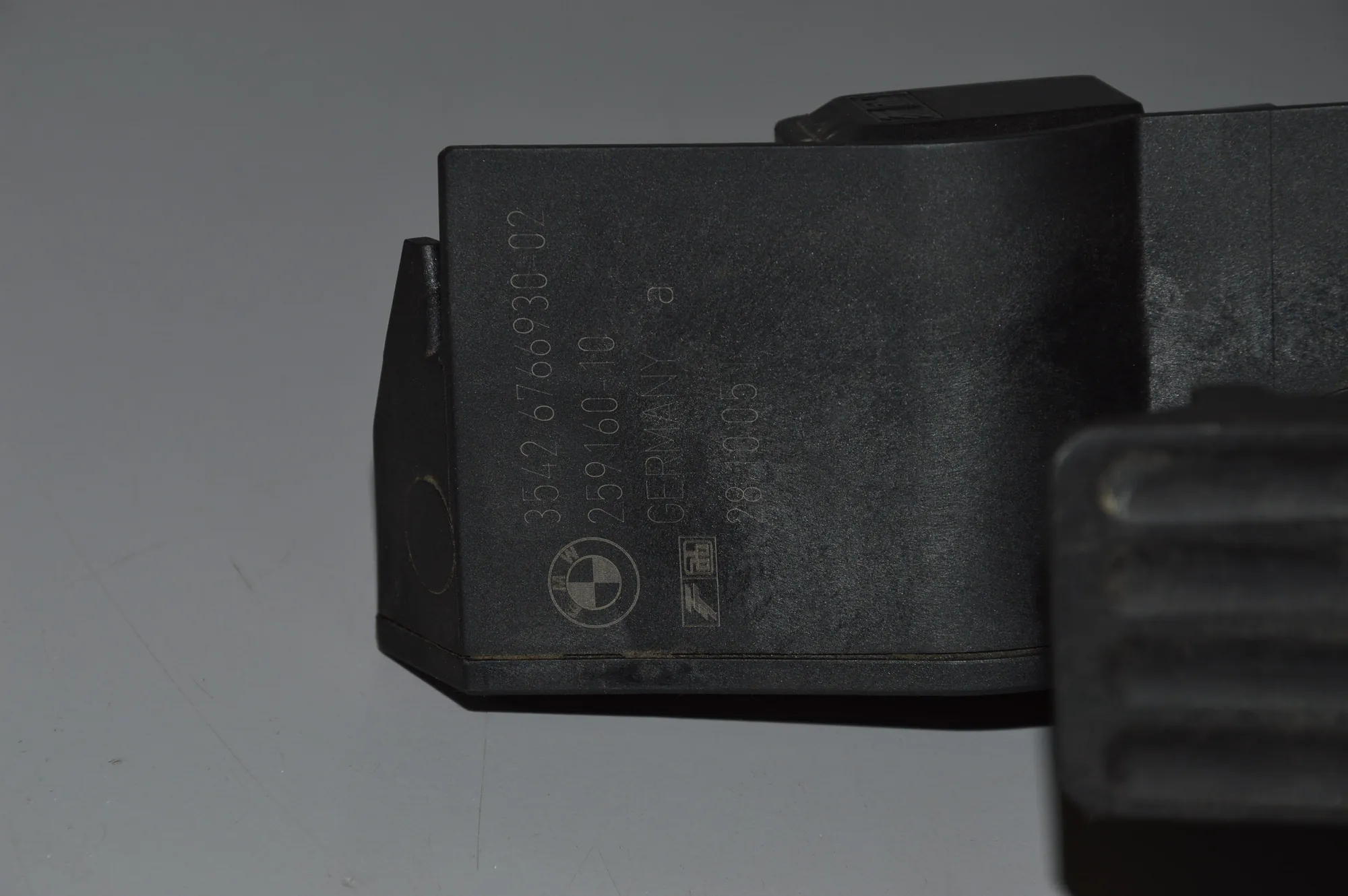 Throttle Pedal – OEM 6766930 · BMW 7 (E65, E66, E67) BMW 7 (E65, E66, E67) 730 Ld 2005 – 2