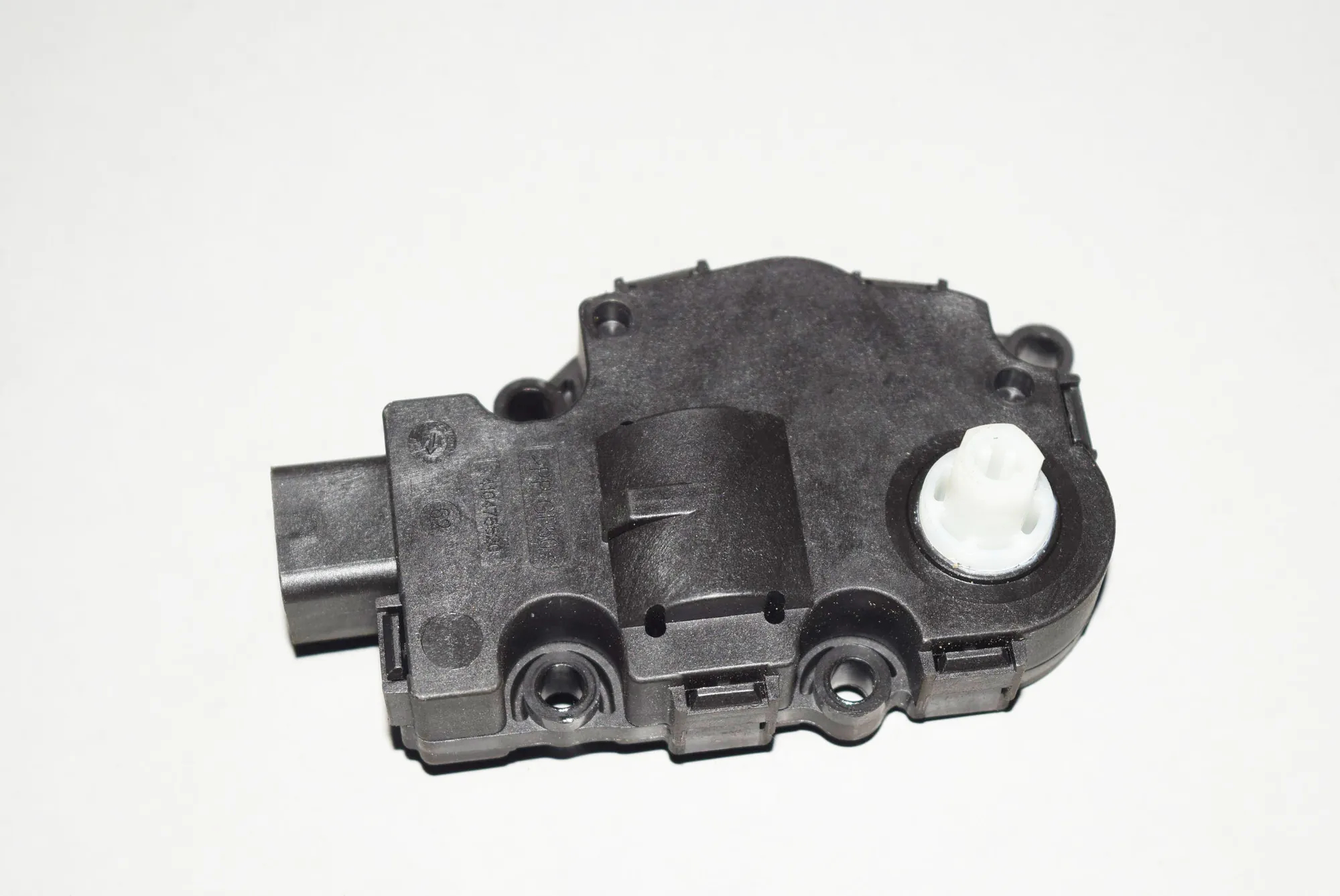 Other Control Units – OEM 10102014K69746007 · BMW 5 Touring (F11) BMW 5 Touring (F11) 525 d xDrive 2014 – 2