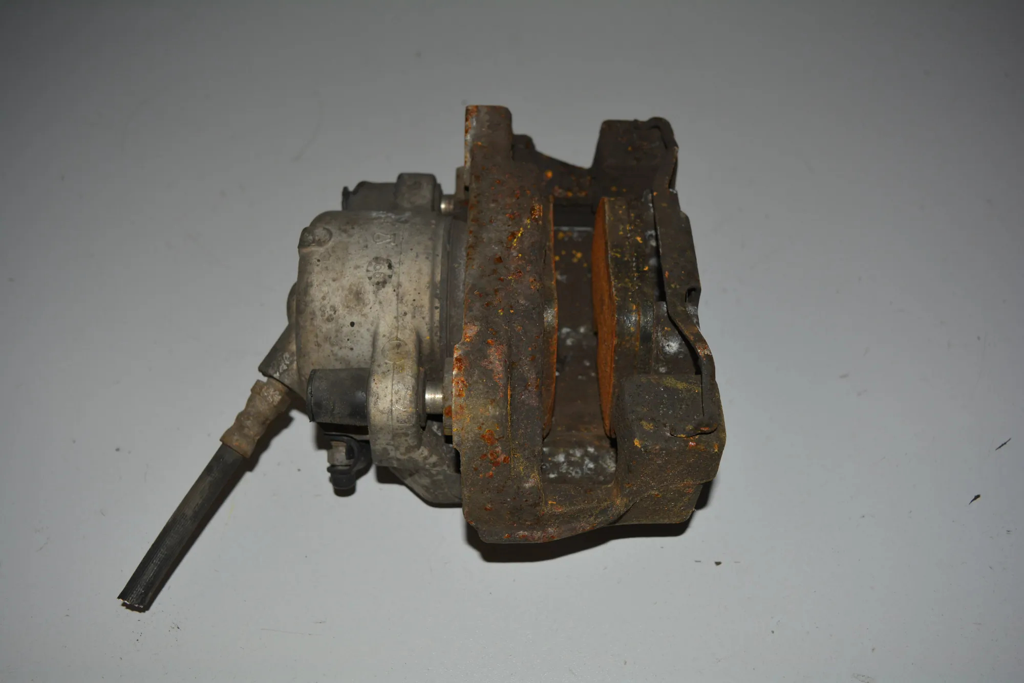 Front Right Brake Caliper · BMW 5 Touring (E39) 530 d 1999 – 3