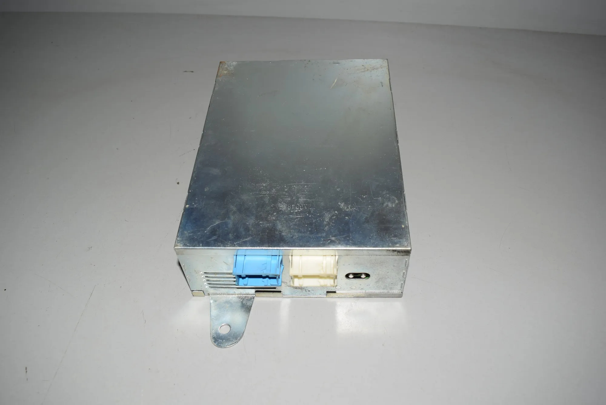 TV Module – OEM 6902015 · BMW 5 (E39) BMW 5 (E39) 2001 – 3