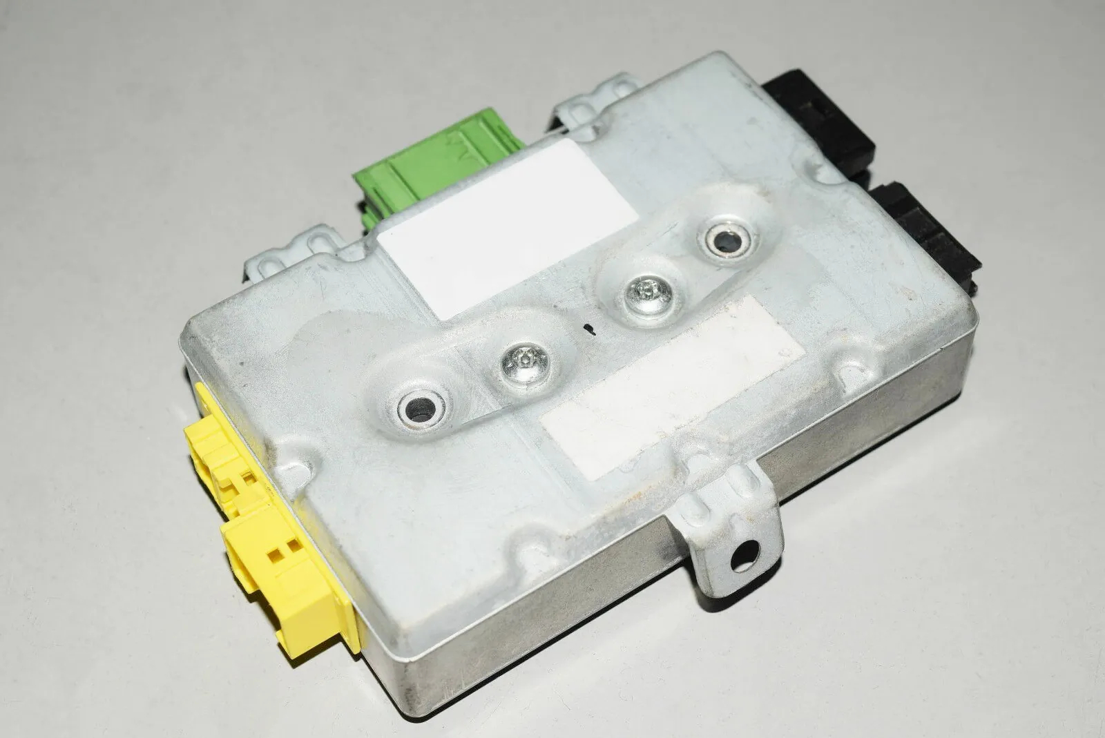 SRS Control Unit – OEM 6941430 · BMW 5 (E60) BMW 5 (E60) 545 i 2003 – 4