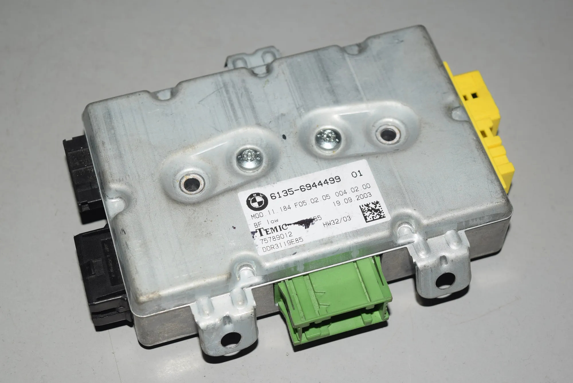 SRS Control Unit – OEM 6944499 · BMW 5 (E60) BMW 5 (E60) 530 d 2004