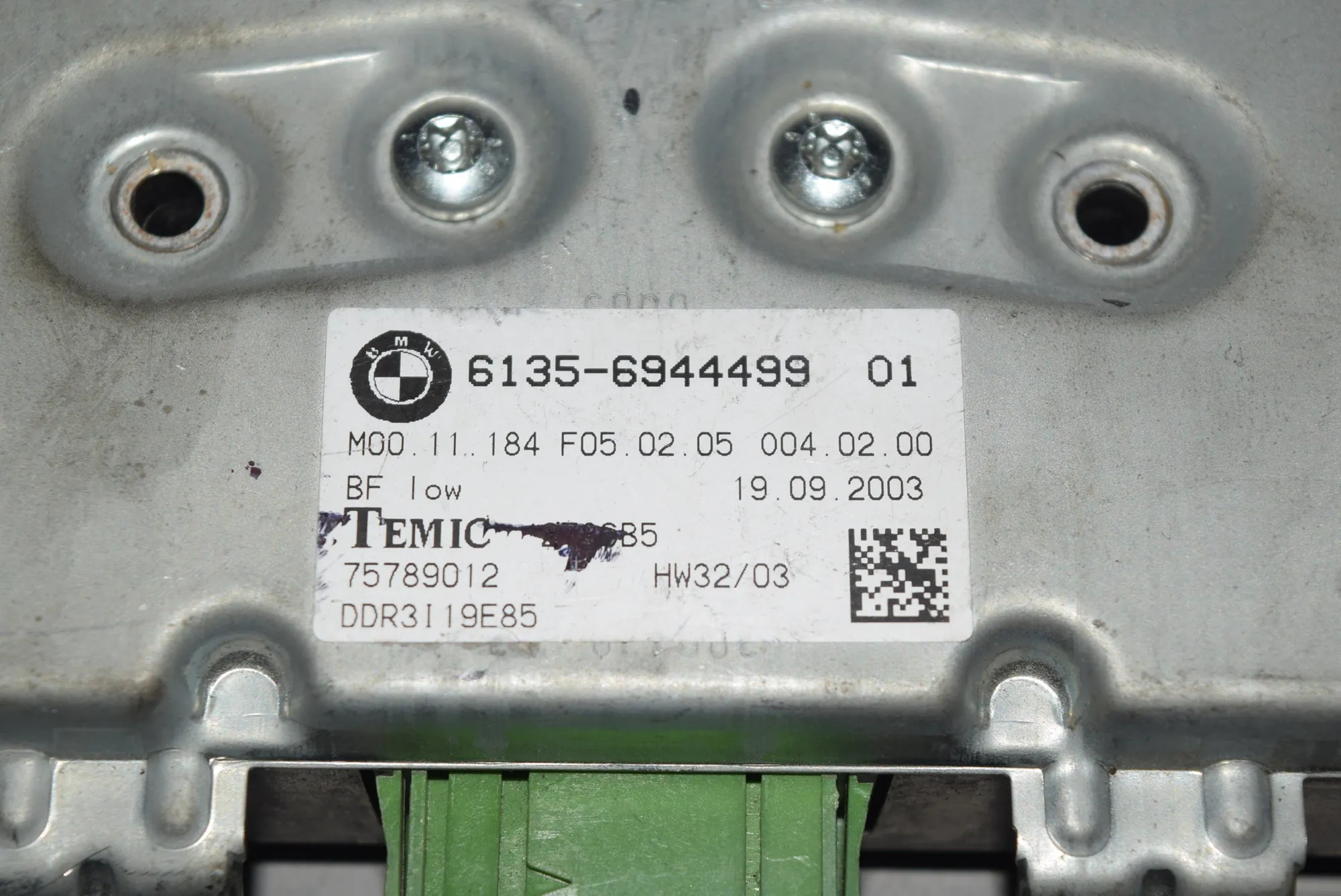 SRS Control Unit – OEM 6944499 · BMW 5 (E60) BMW 5 (E60) 530 d 2004 – 4