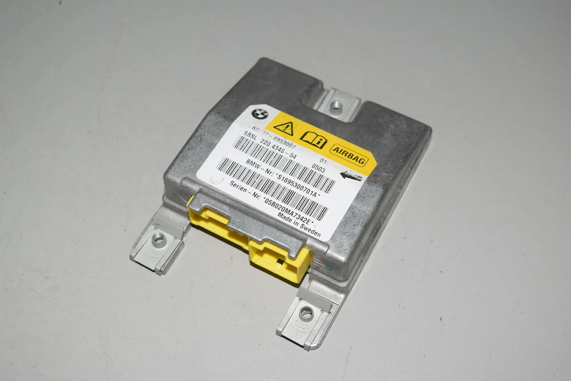 SRS Control Unit – OEM 6953007 · BMW 5 (E60) BMW 5 (E60) 2005
