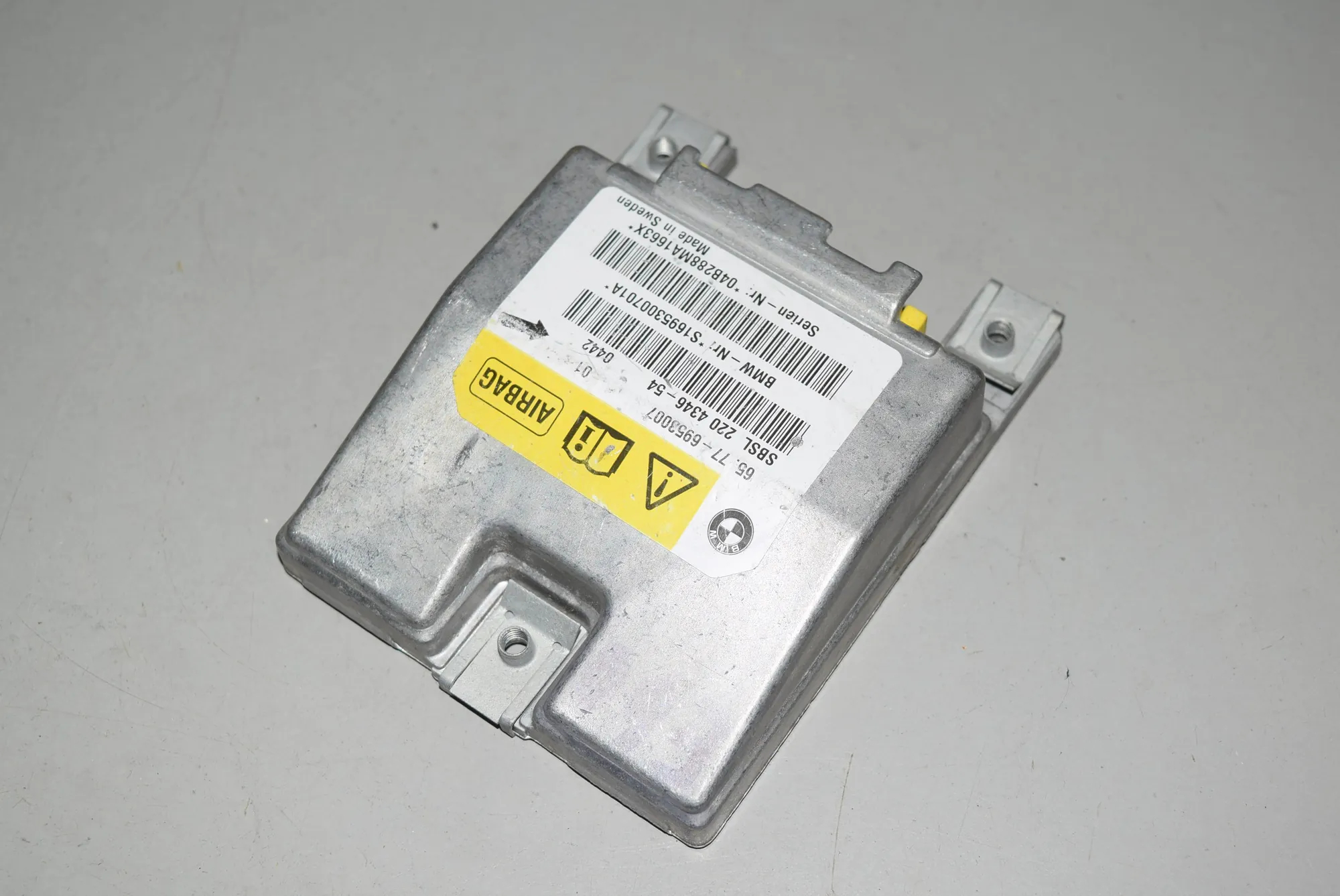 SRS Control Unit – OEM 6953007 · BMW 5 (E60) BMW 5 (E60) 2005 – 2