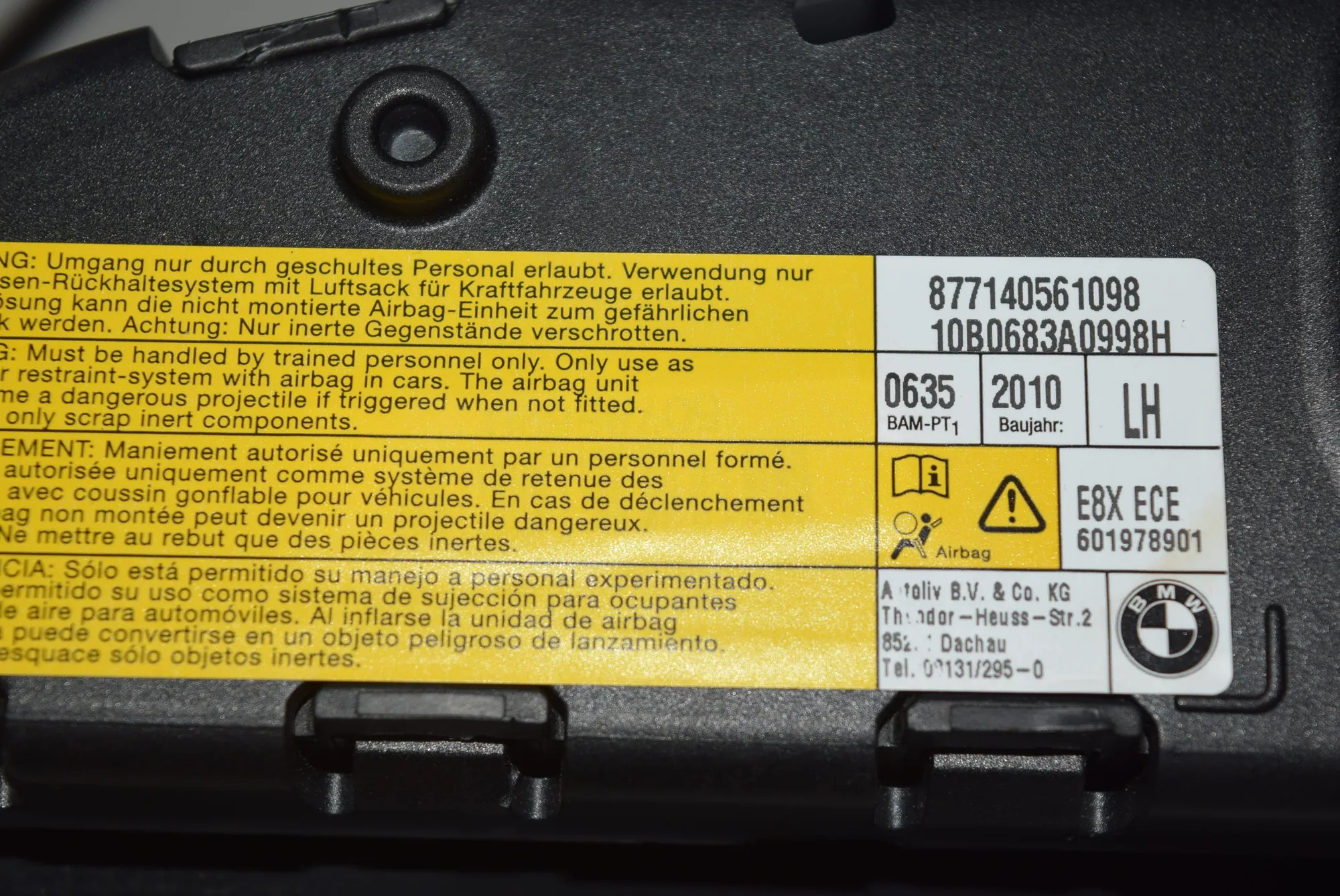 Front Left Seat Safety Bag SRS – OEM 7140561 · BMW 1 (E87) BMW 1 (E87) 2006 – 3