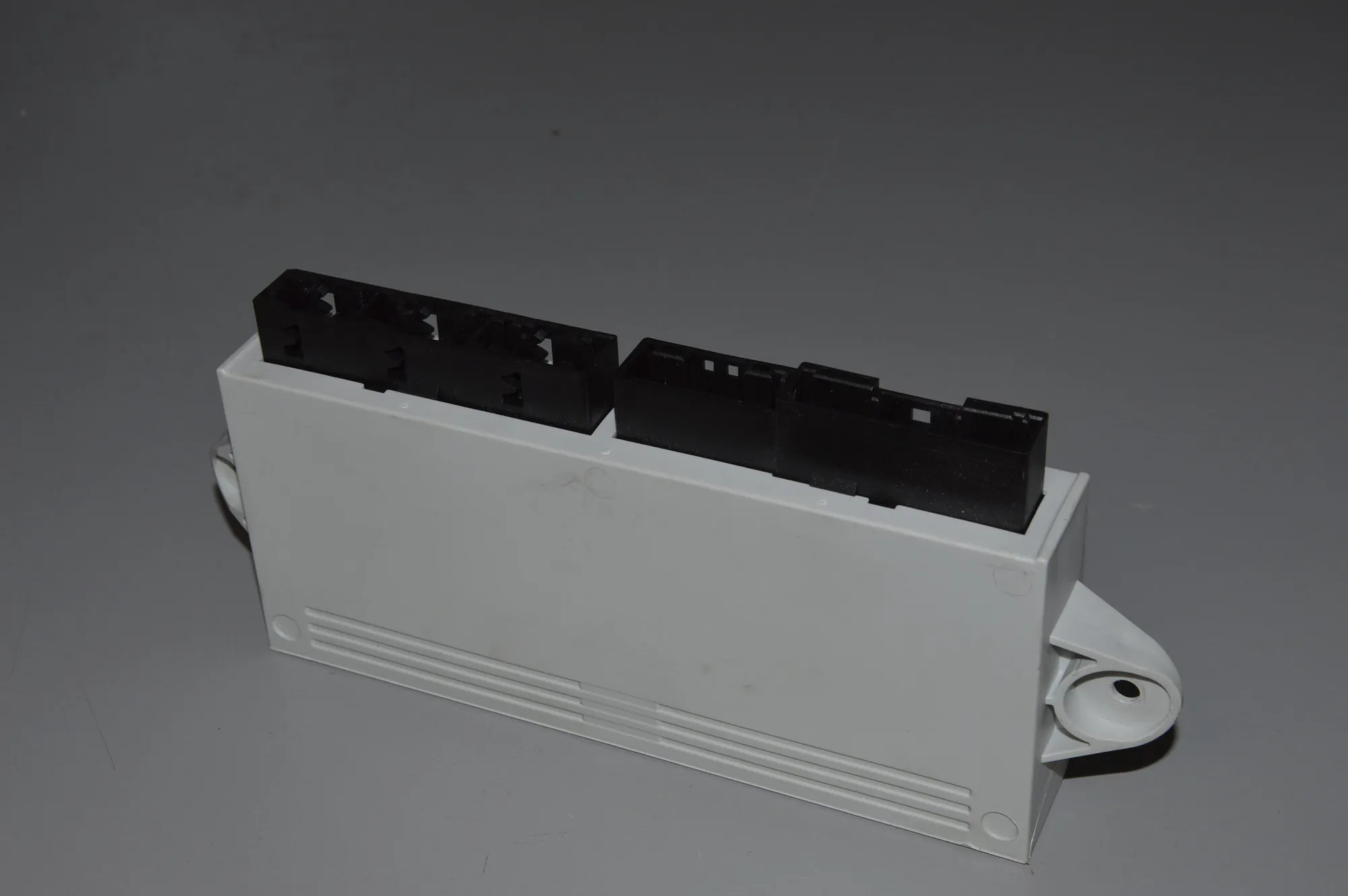 Rear Right Door Control Unit – OEM 6933264 · BMW 7 (E65, E66, E67) BMW 7 (E65, E66, E67) 730 d 2004