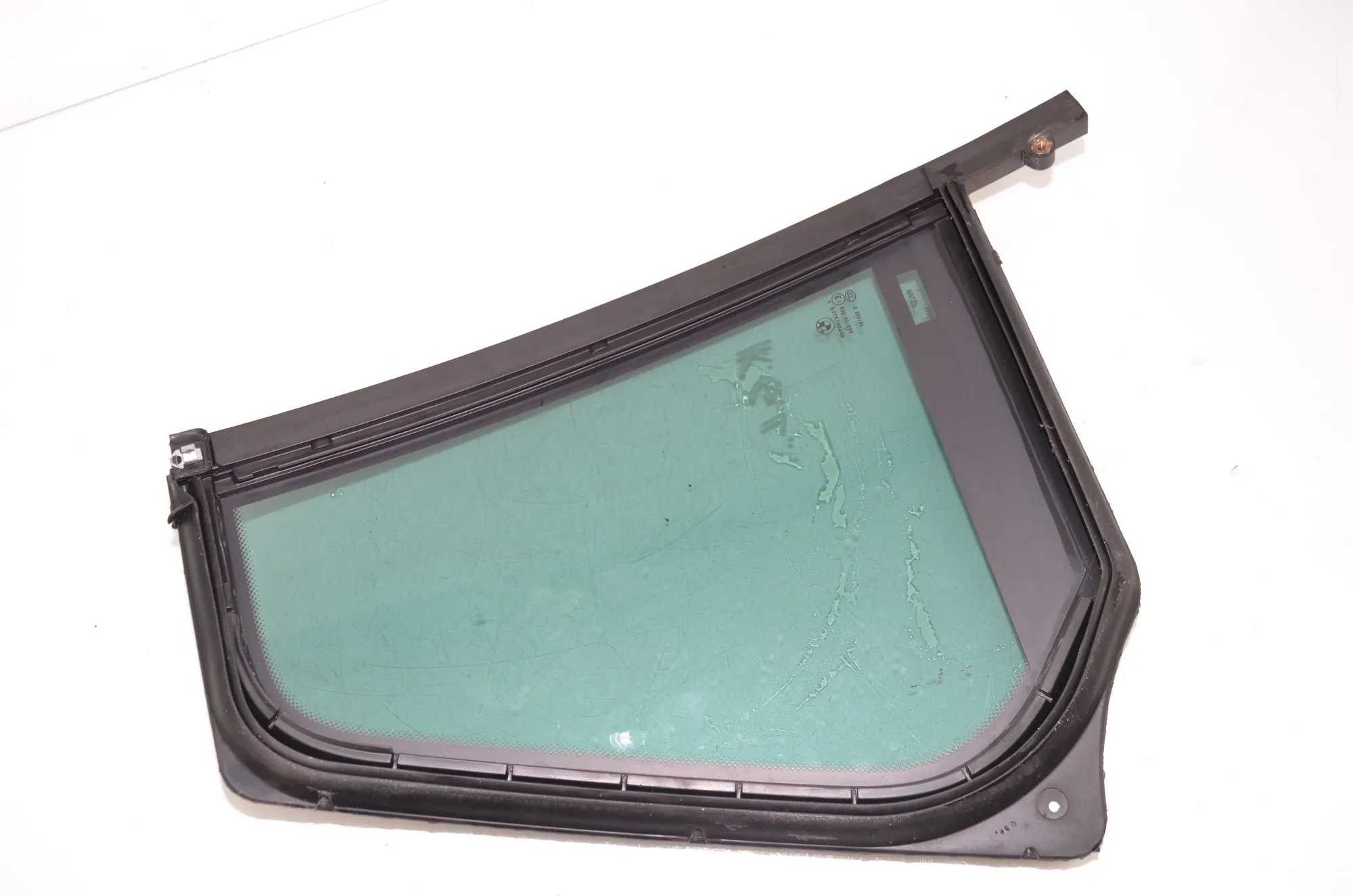 Rear Left Quarter Window – OEM 7311251 · BMW 5 Touring (F11) 530 d xDrive 2012 – 3