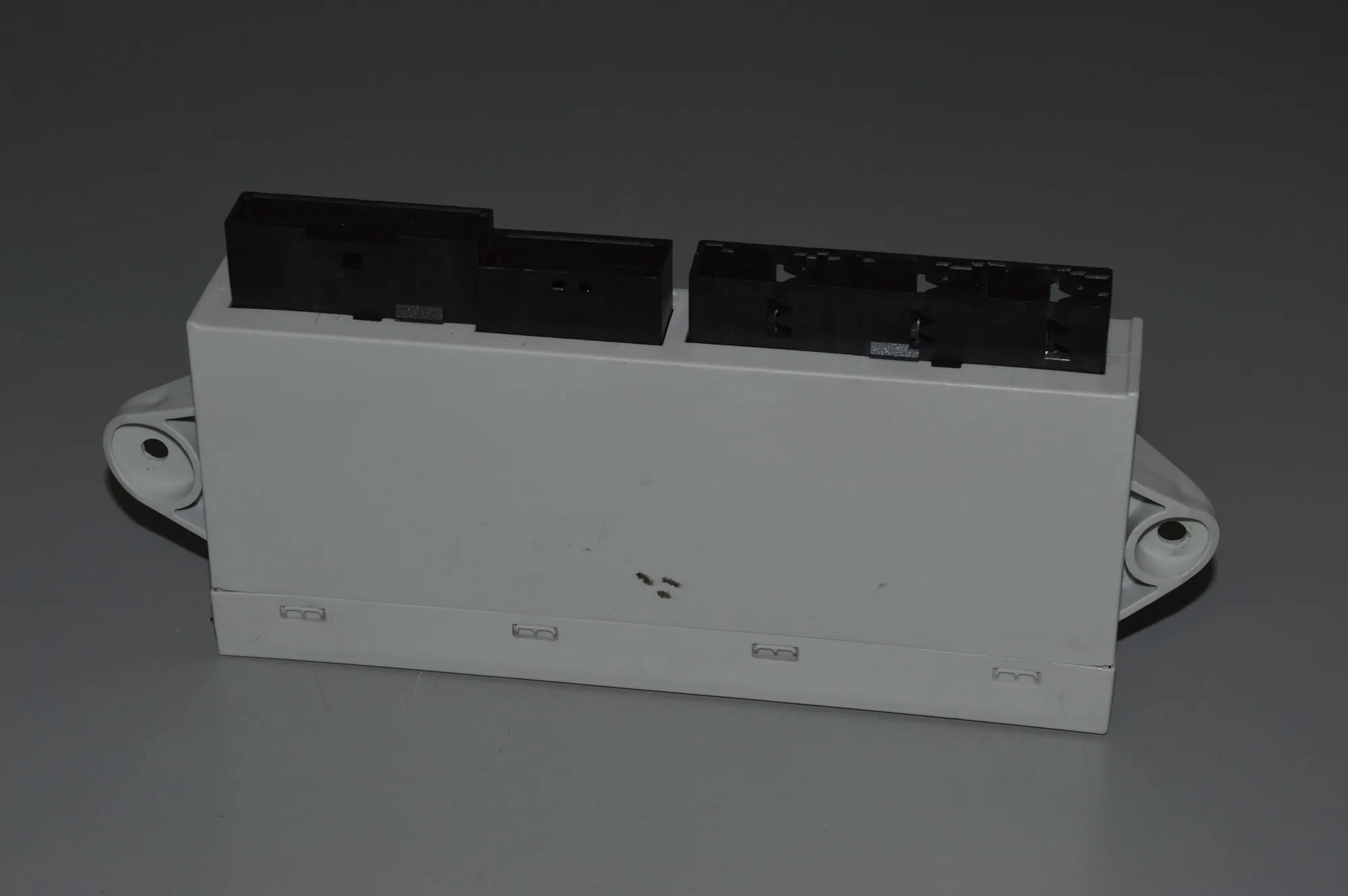 Rear Left Door Control Unit – OEM 6933265 · BMW 7 (E65, E66, E67) BMW 7 (E65, E66, E67) 730 d 2004 – 4