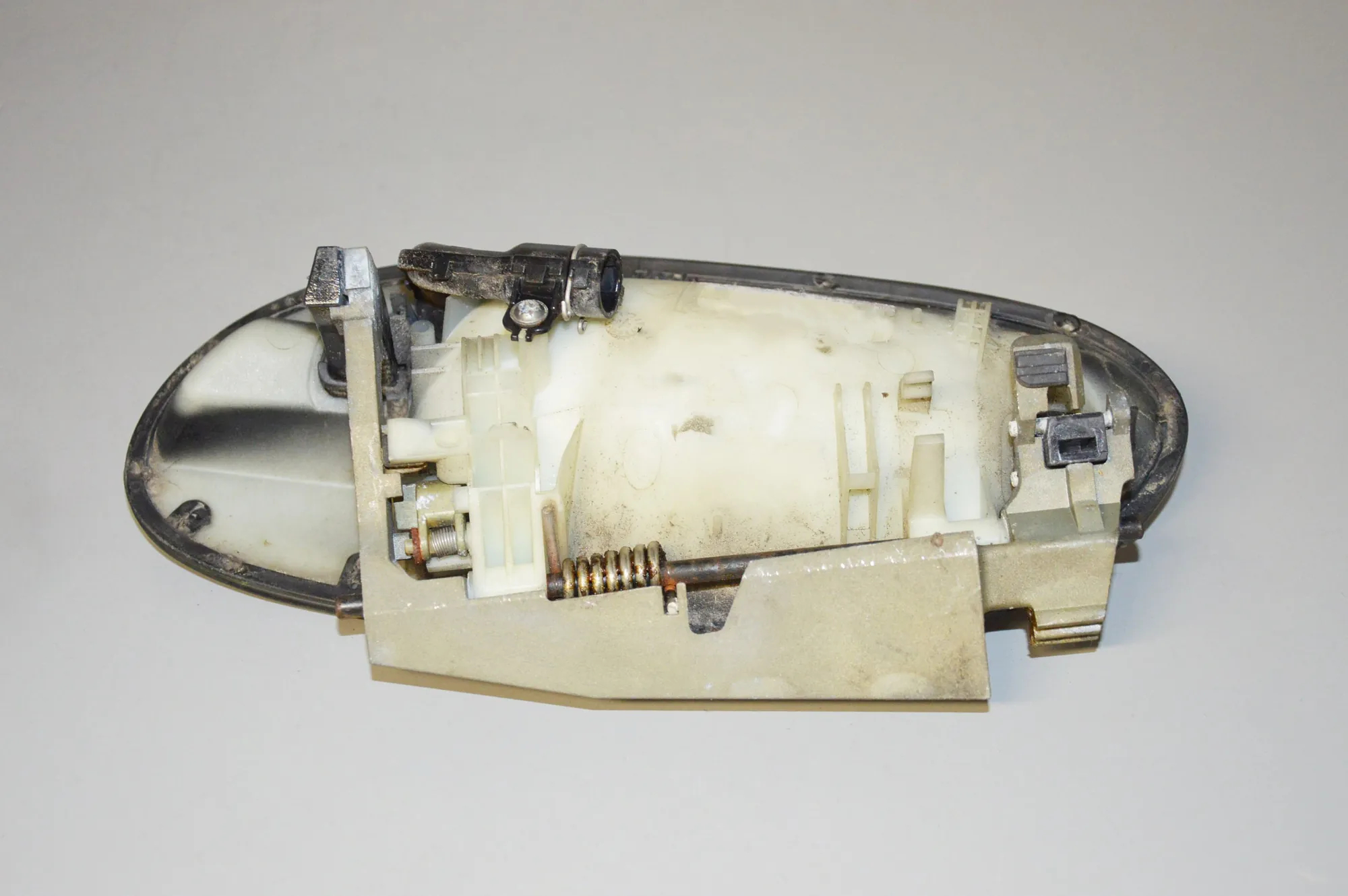Rear Right Door Exterior Handle – OEM NA · BMW 7 (E65, E66, E67) BMW 7 (E65, E66, E67) 2003 – 3