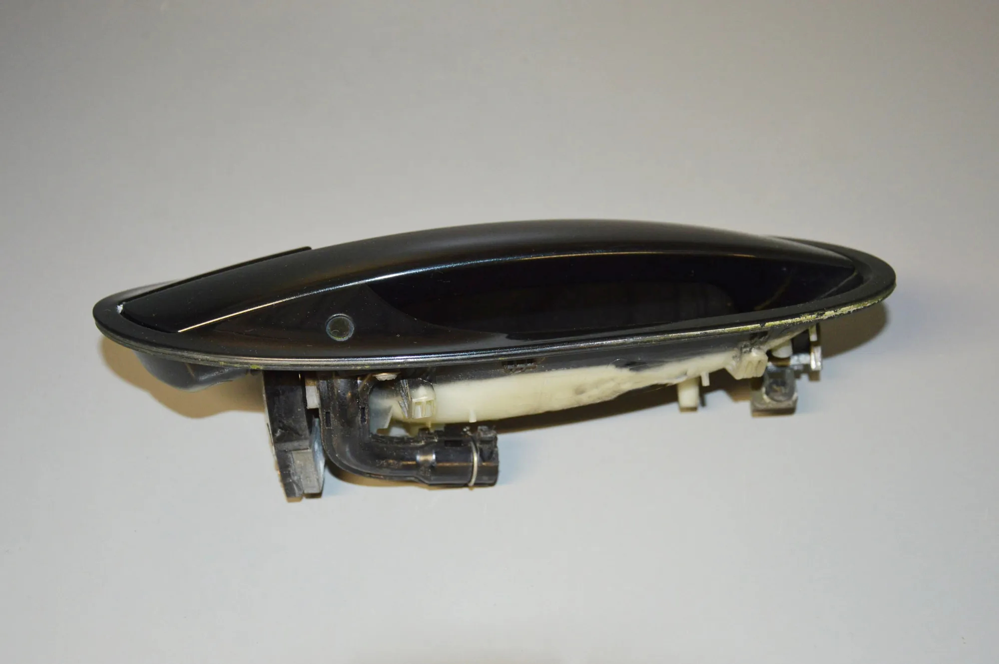 Rear Right Door Exterior Handle – OEM NA · BMW 7 (E65, E66, E67) BMW 7 (E65, E66, E67) 2003 – 2