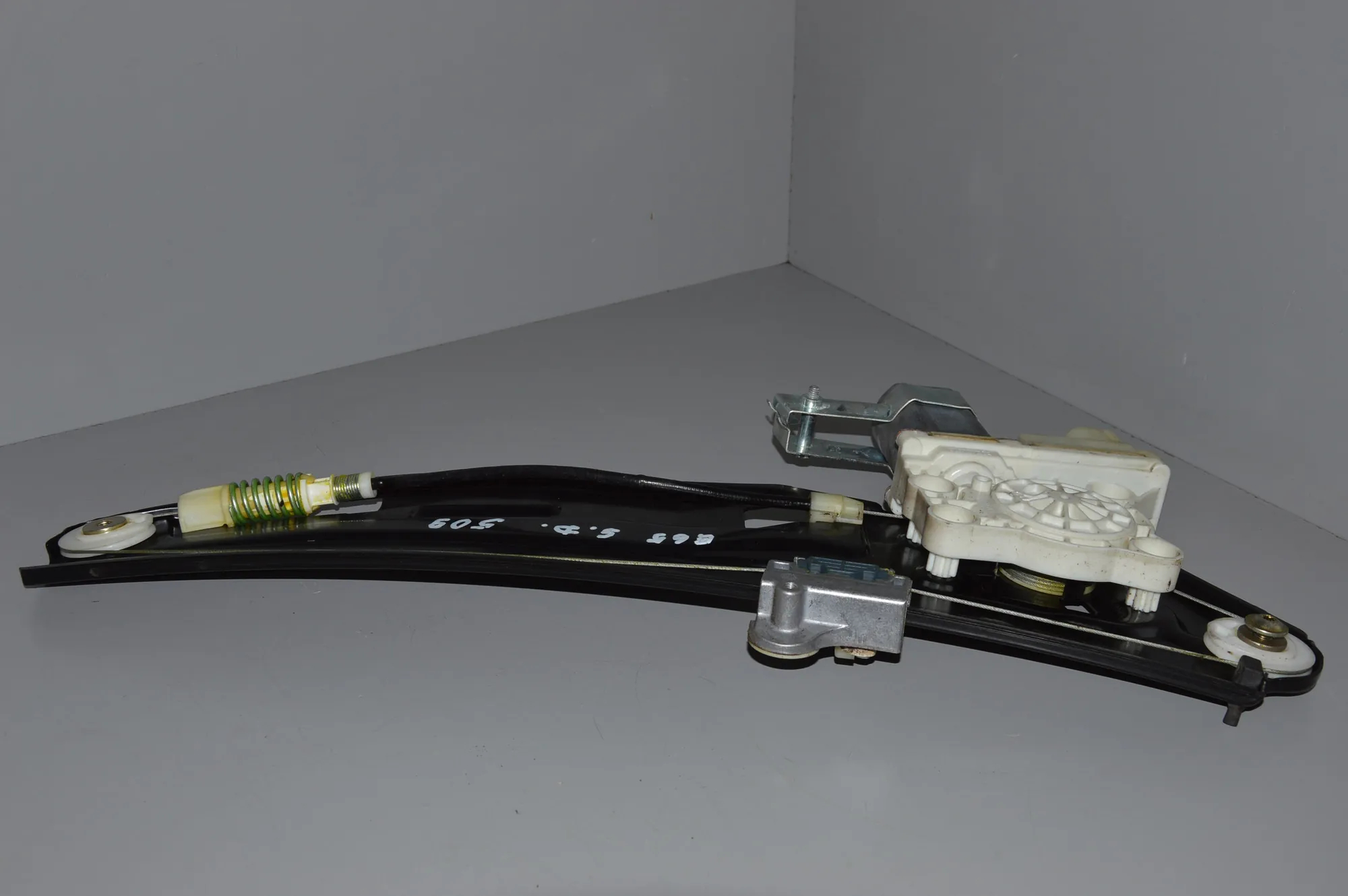 Rear Right Door Window Regulator – OEM 51357024814 · BMW 7 (E65, E66, E67) BMW 7 (E65, E66, E67) 2004 – 4